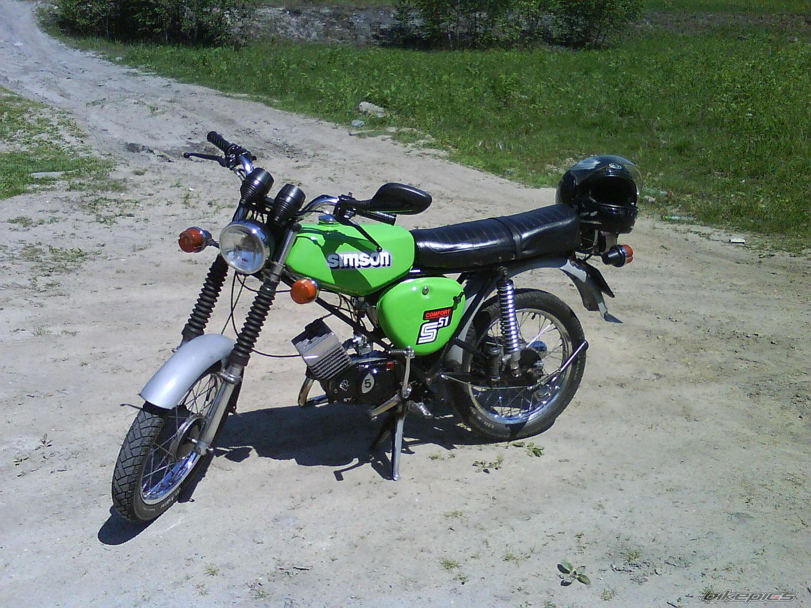 Photo 2403371