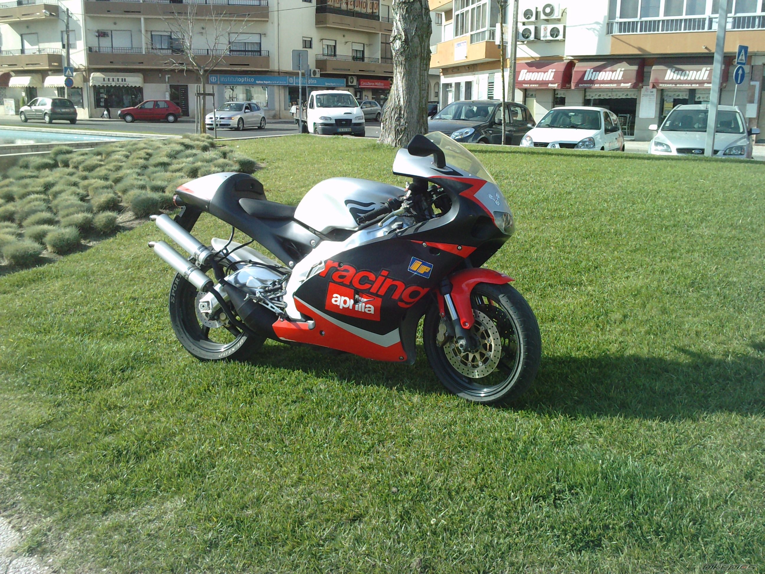 Photo 2403582