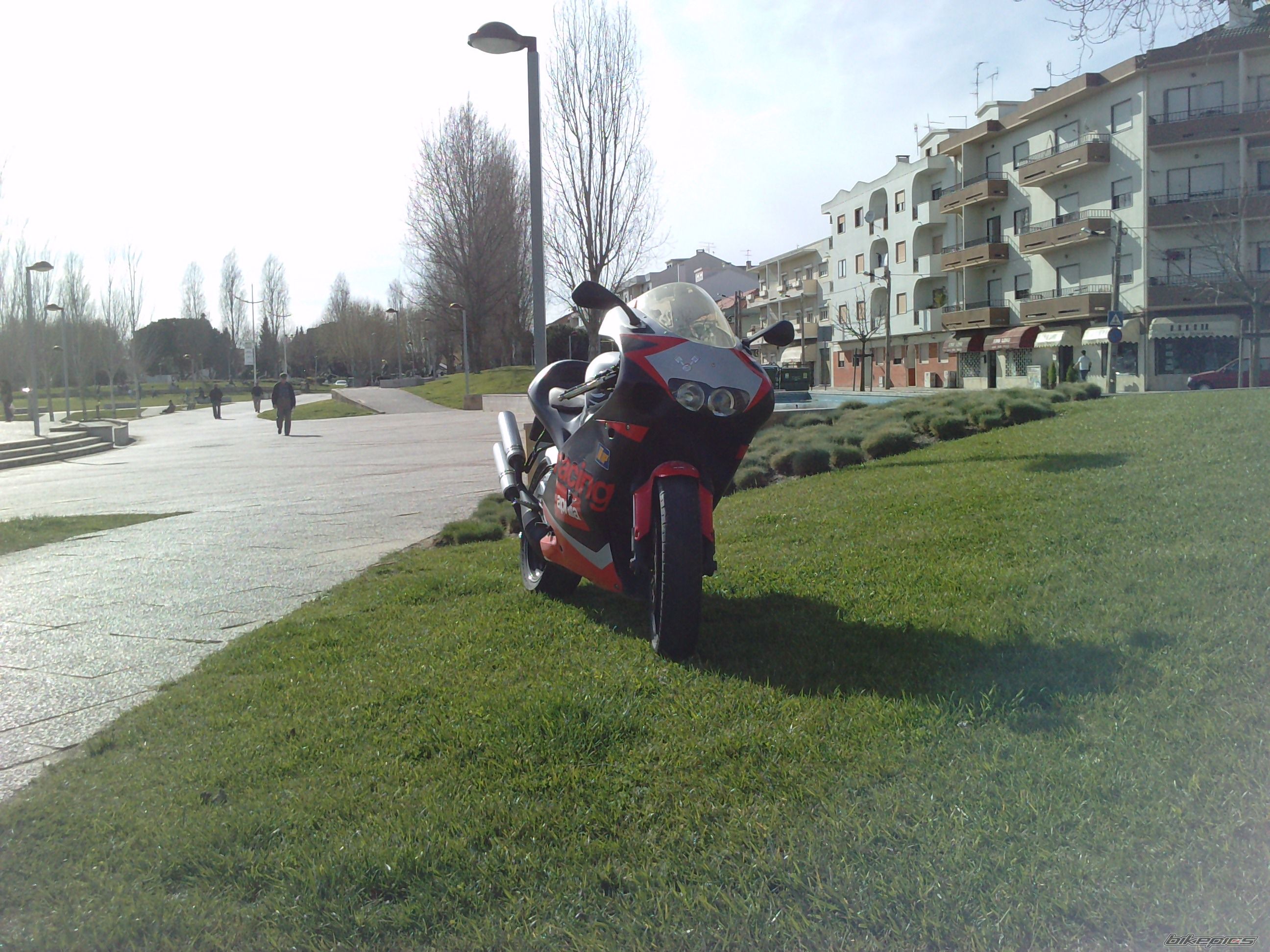 Photo 2403583