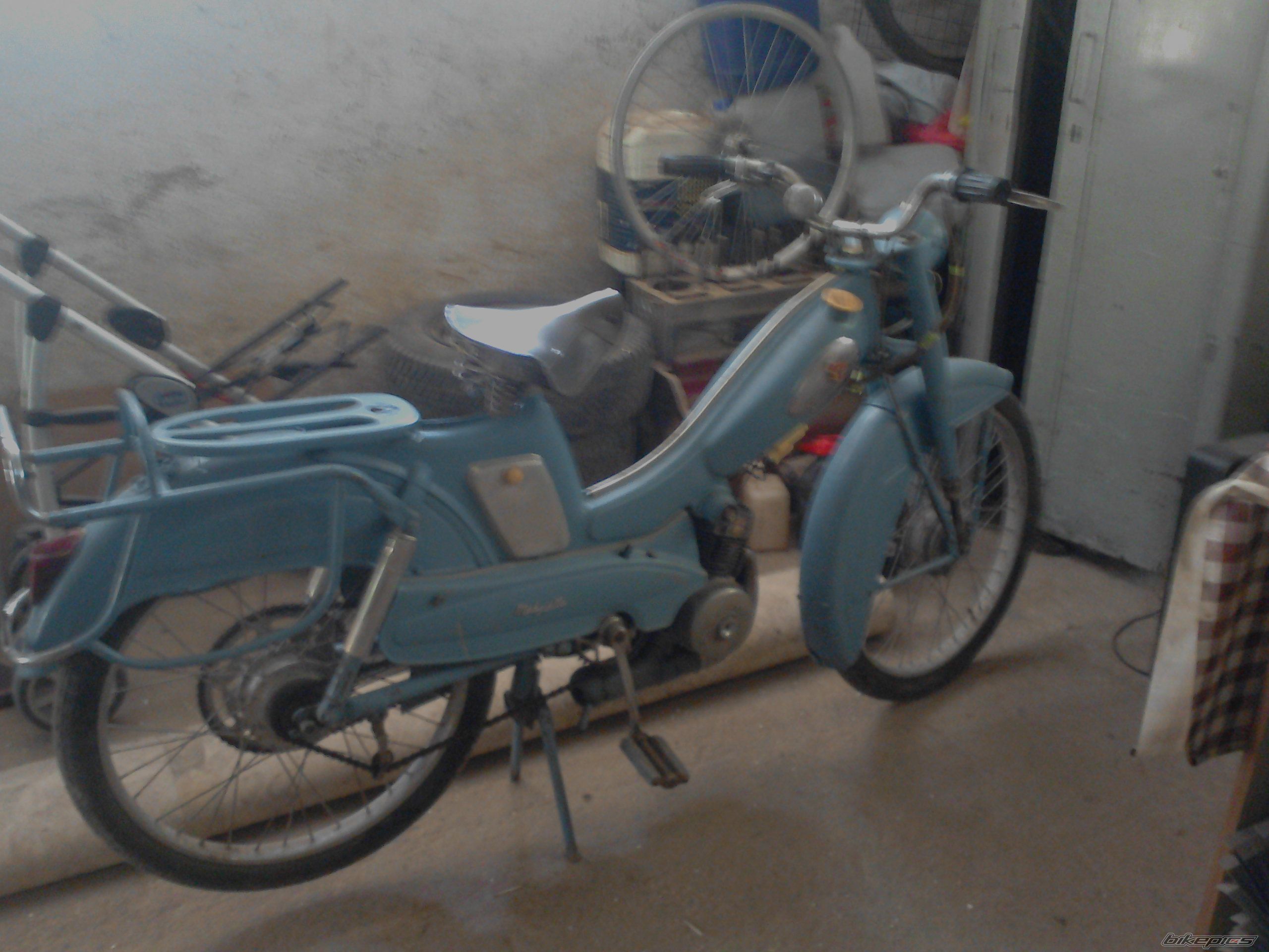 Photo 2403635
