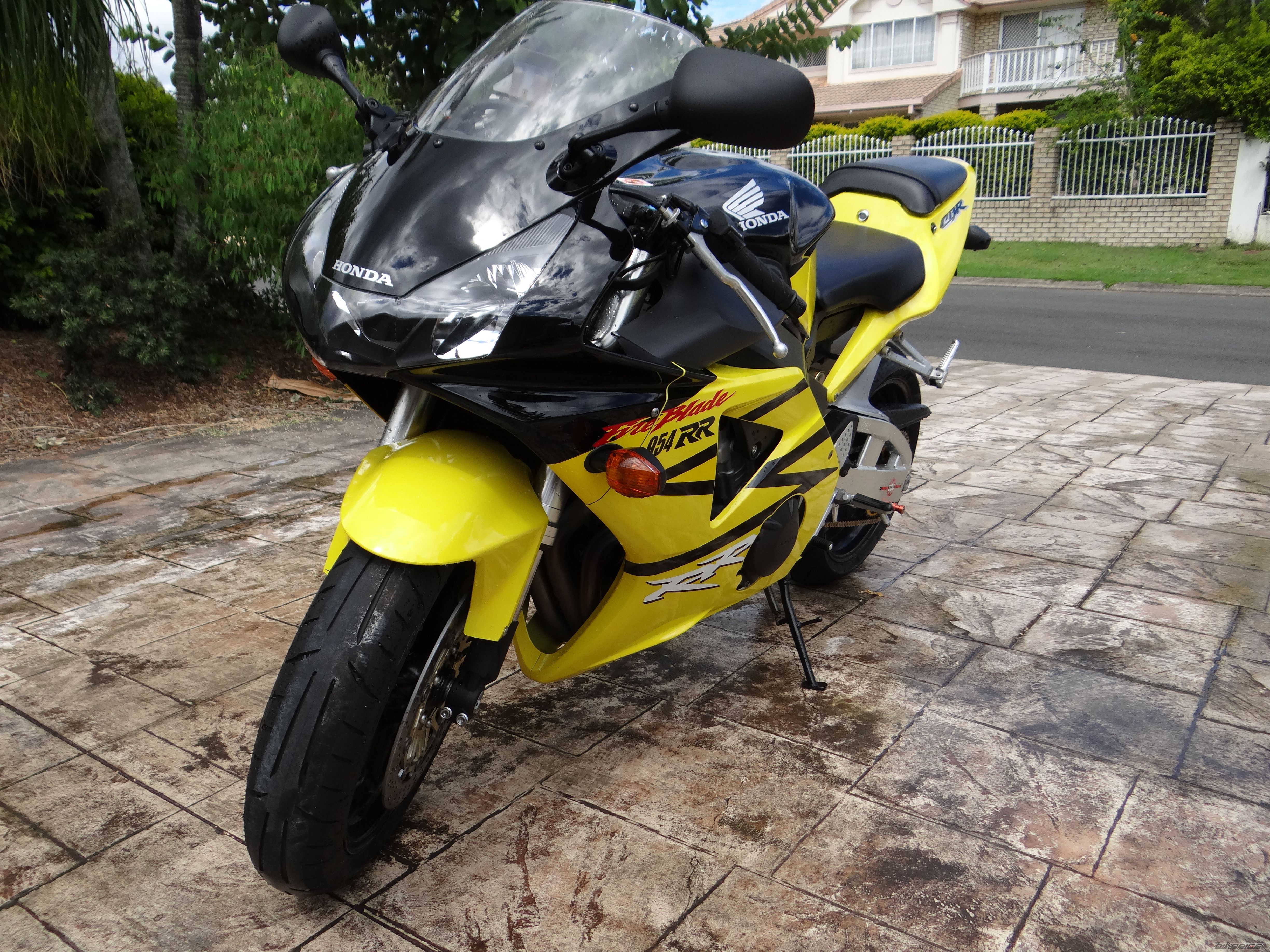 Photo 2403648