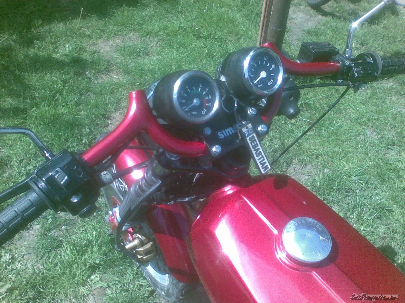 Photo 2403676