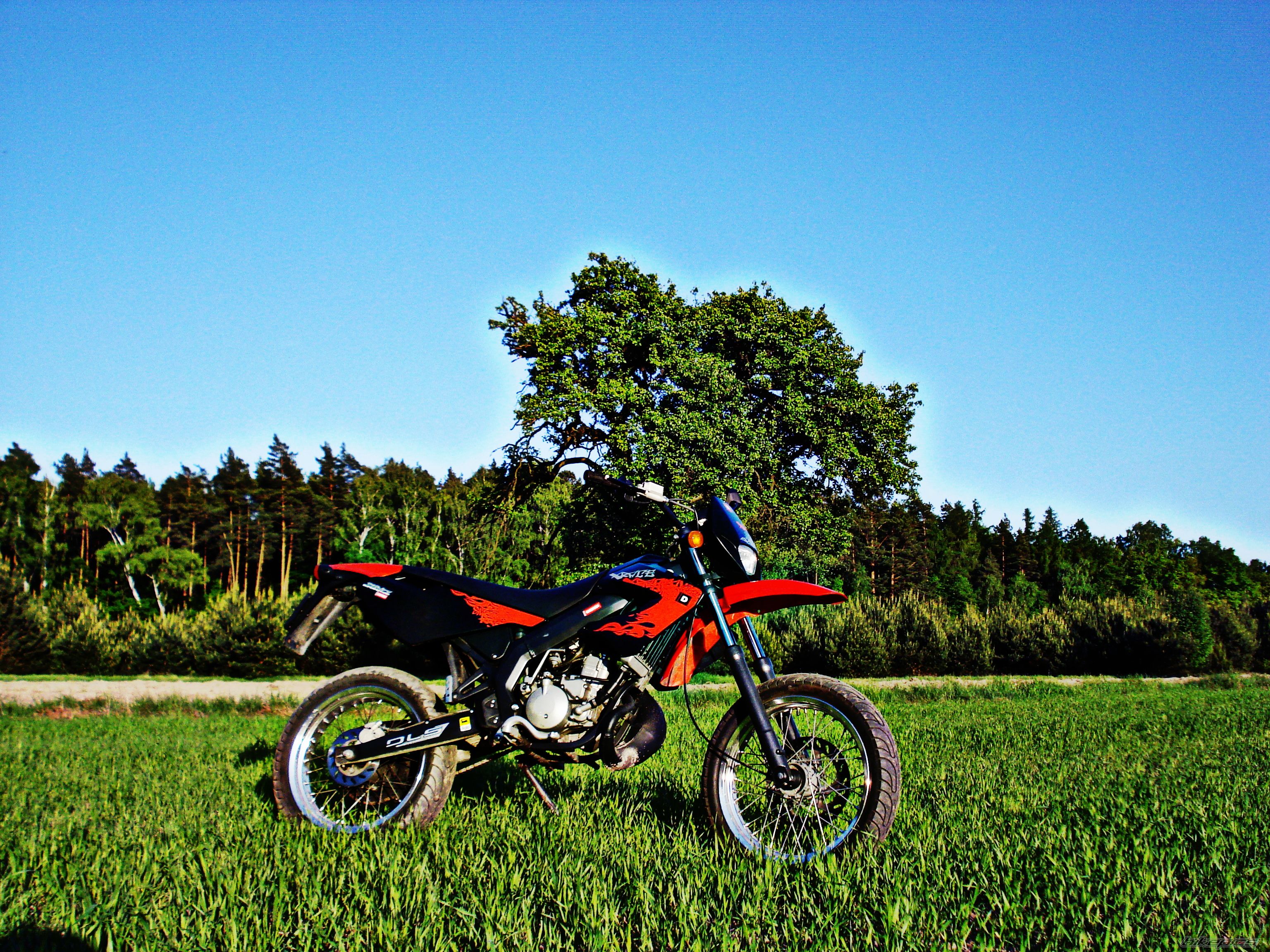 Bike Photo 2403688