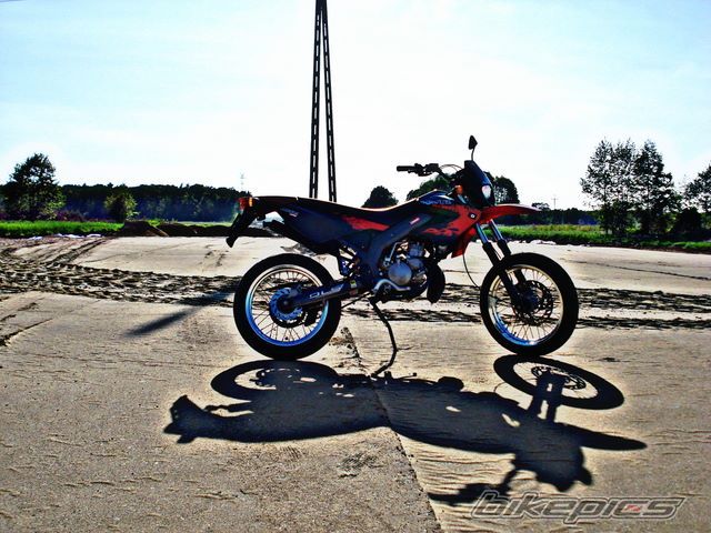 Photo 2403799