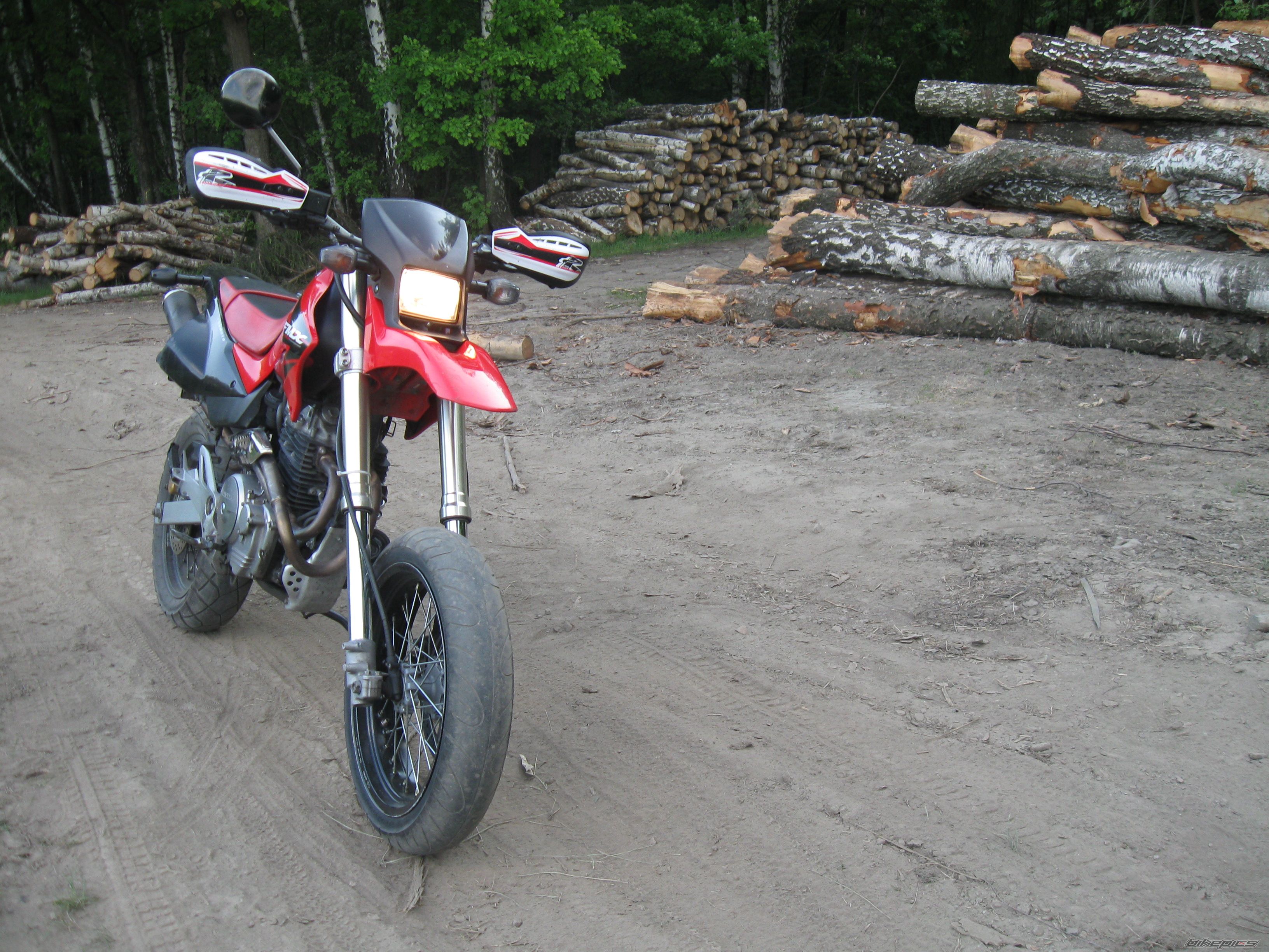 Photo 2403849