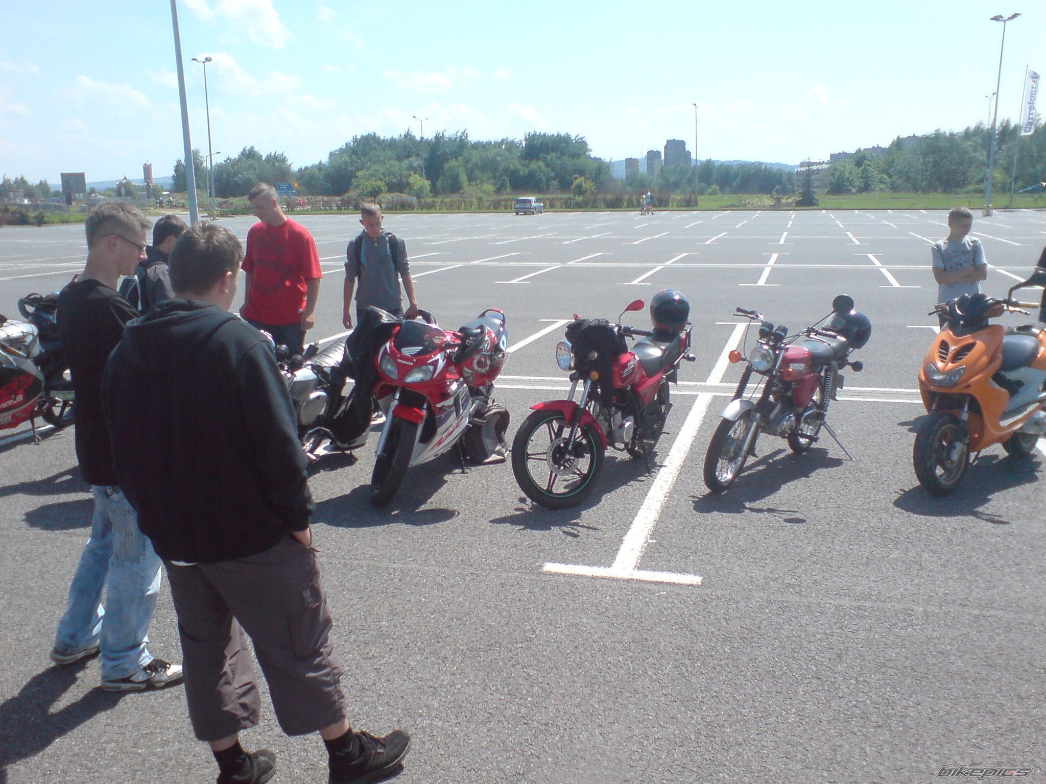 Photo 2403859