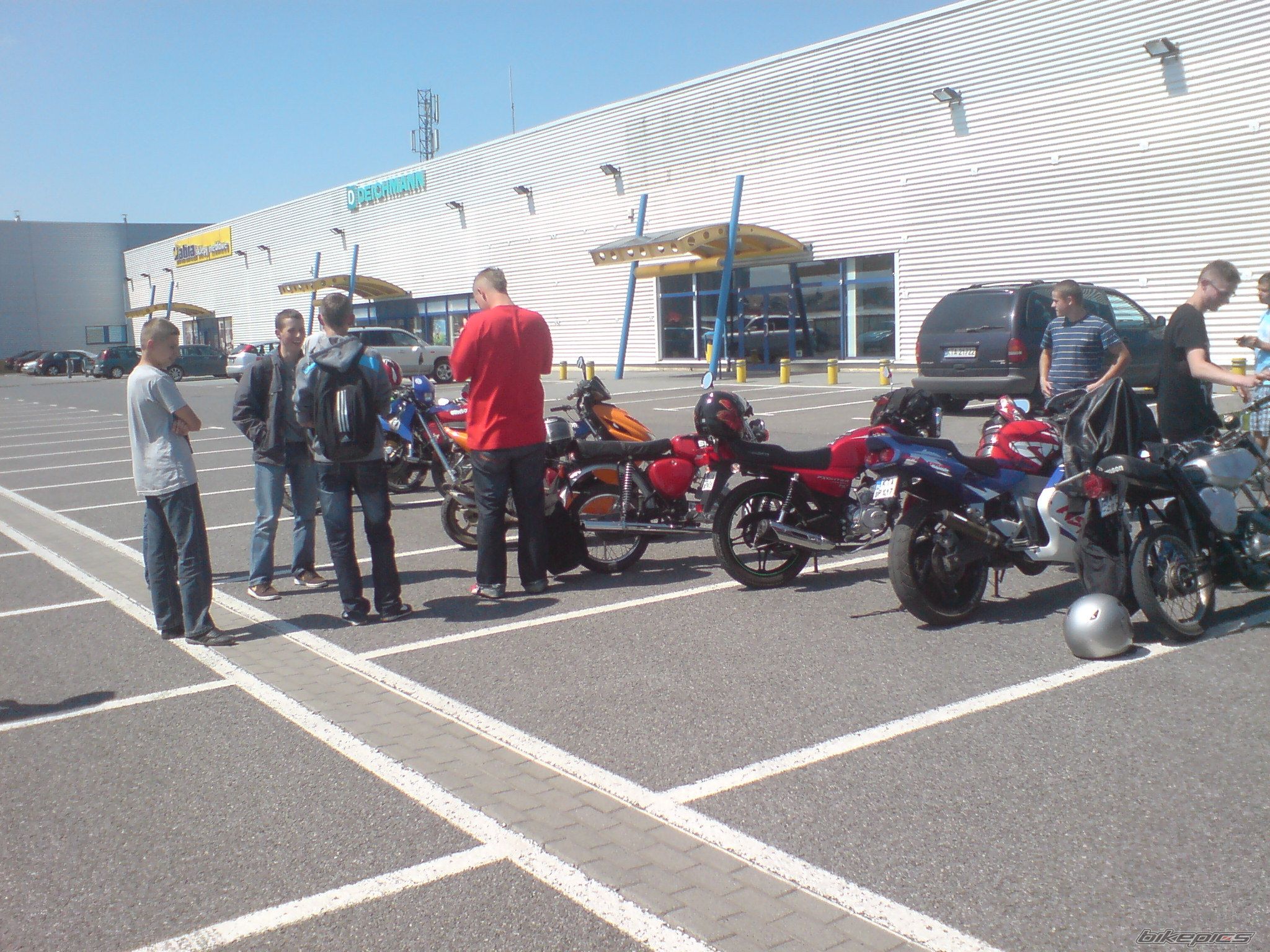 Photo 2403863