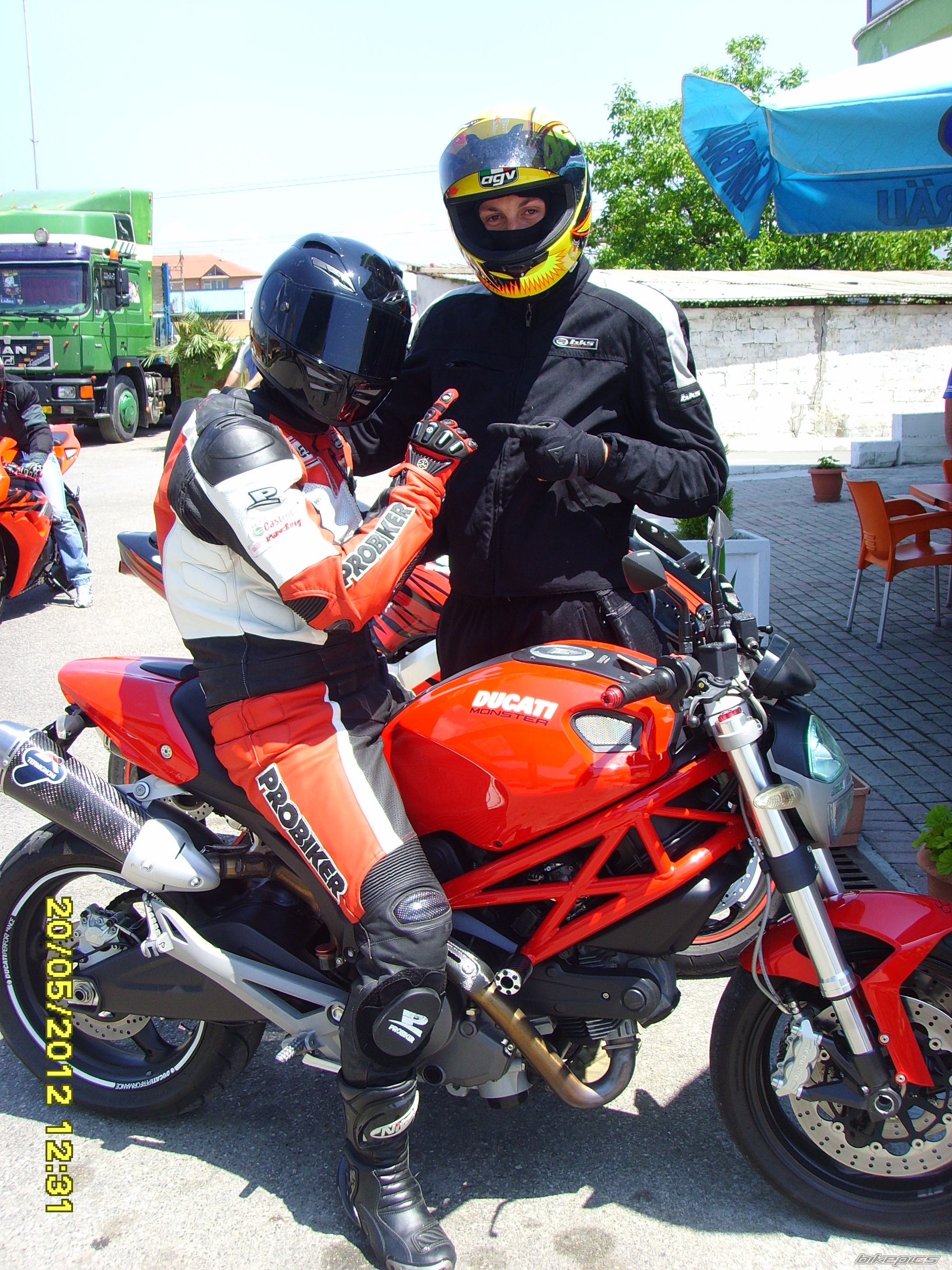 Photo 2403887