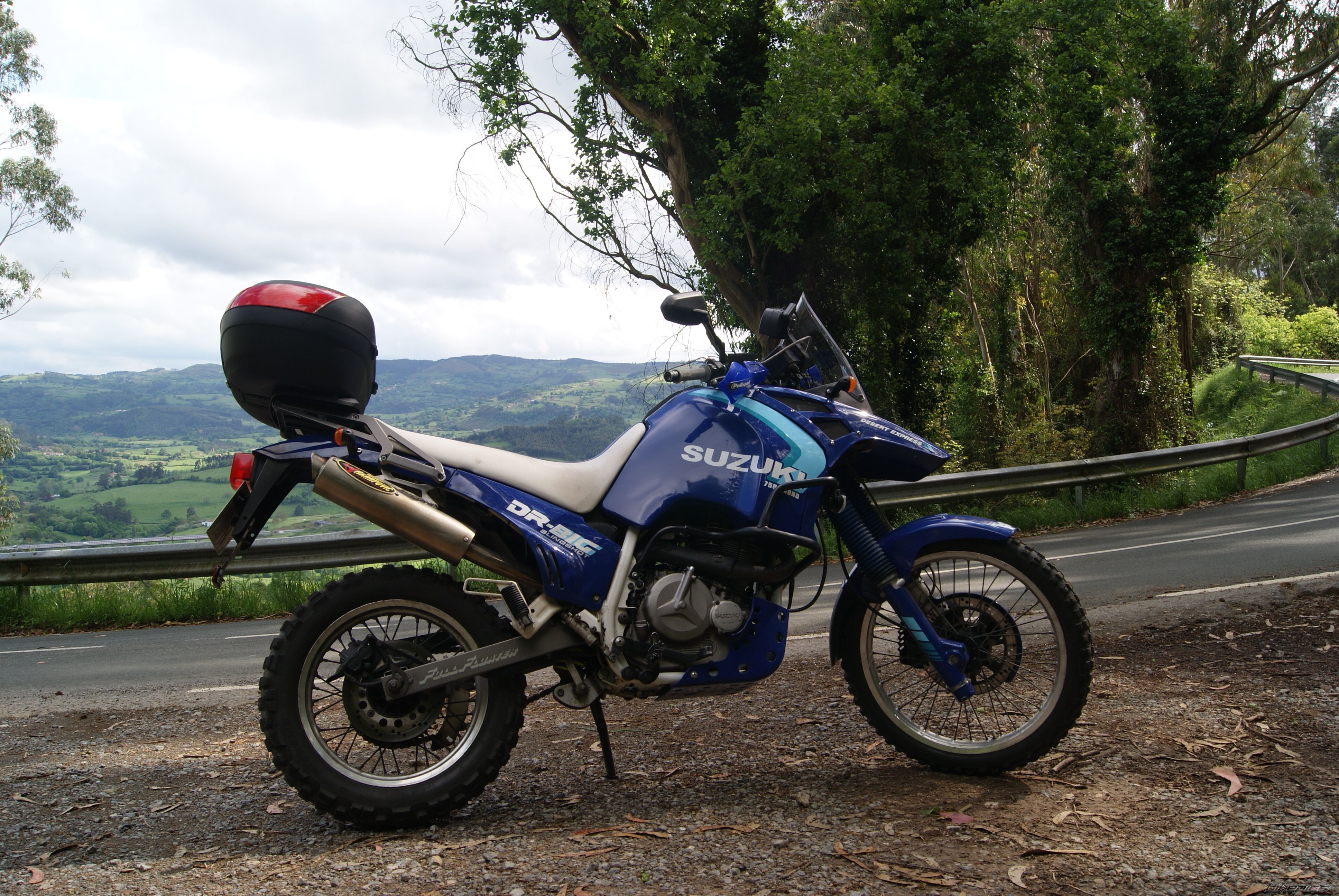 Photo 2403897