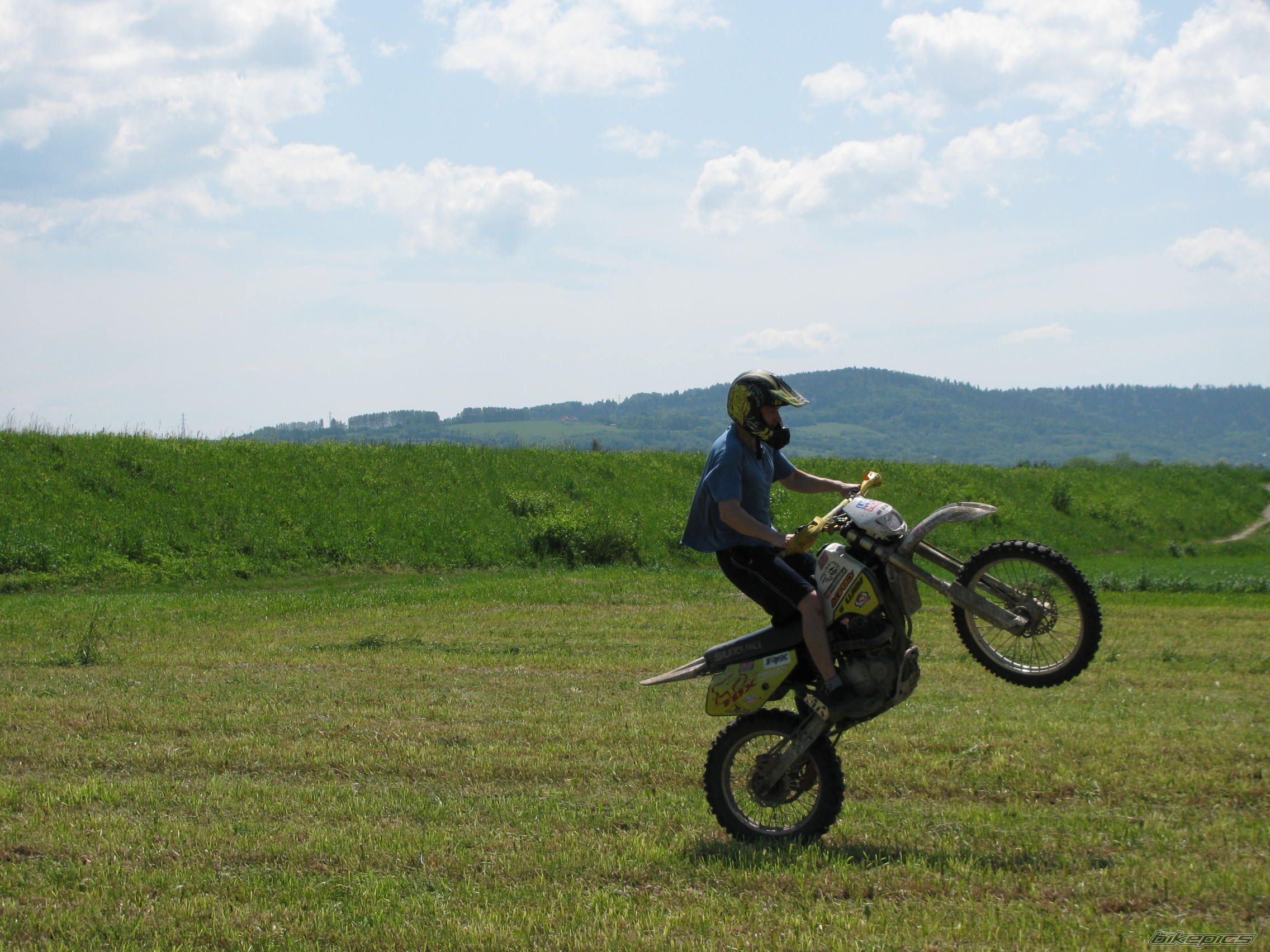Photo 2403899