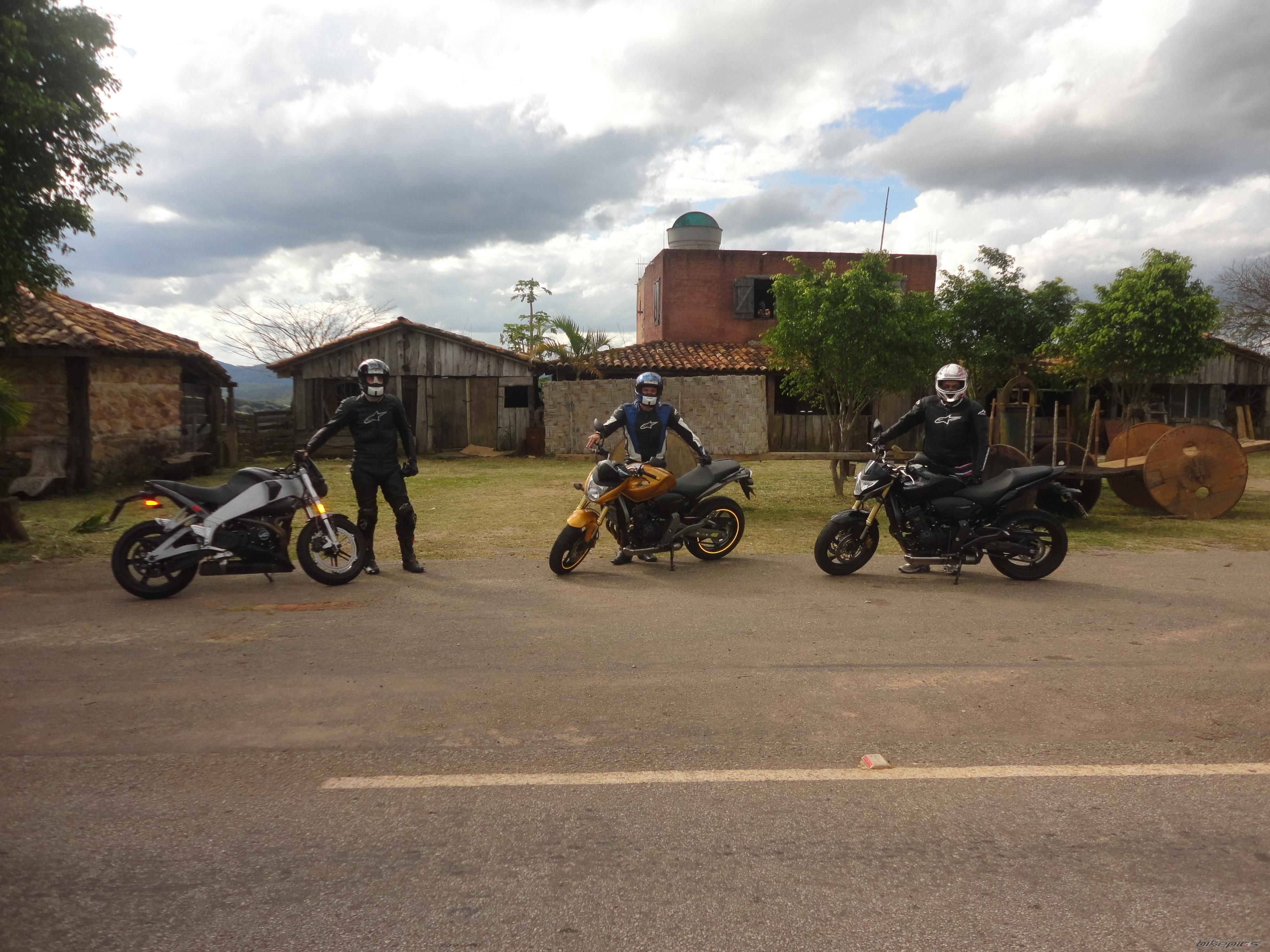 Photo 2403955