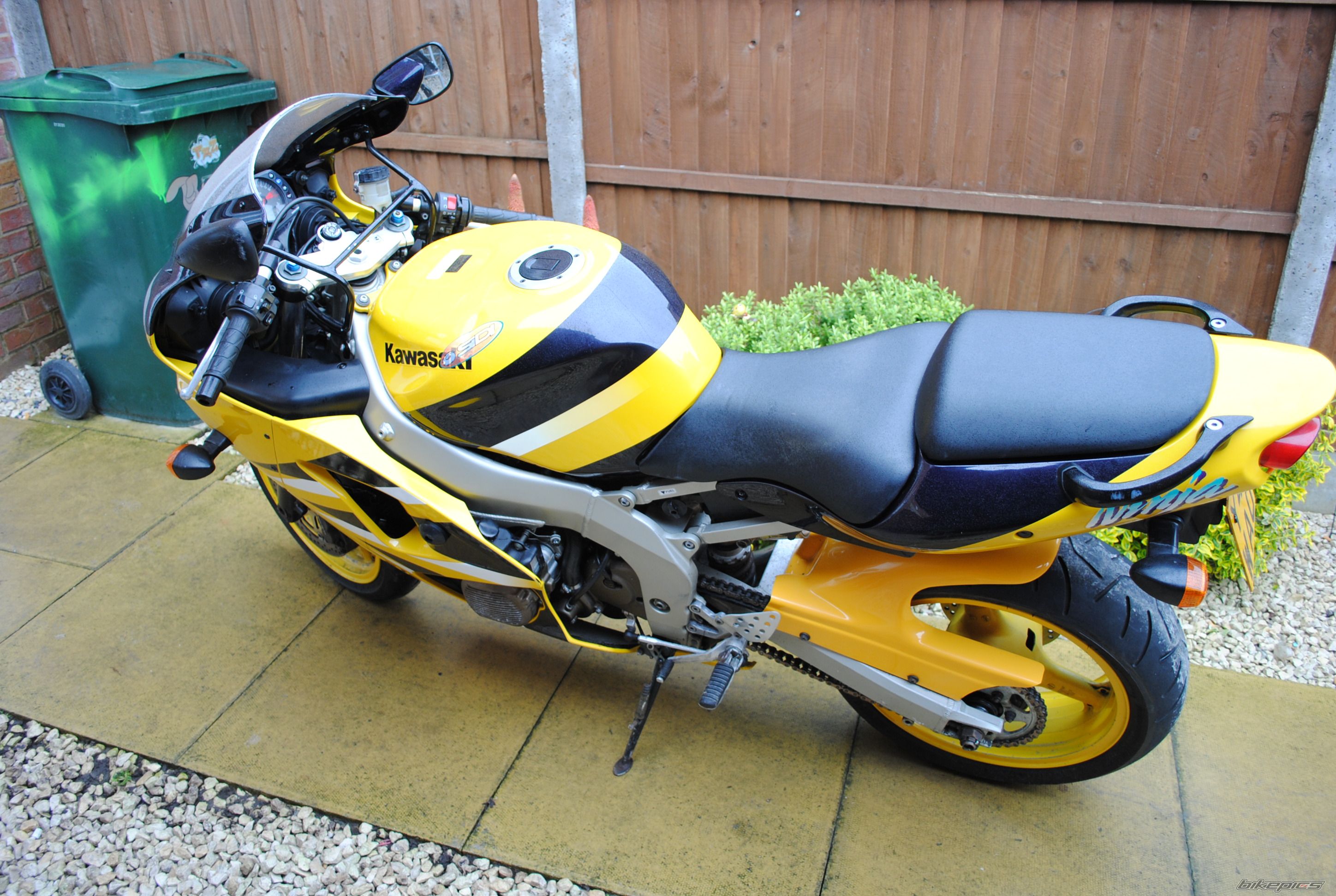 Photo 2403981