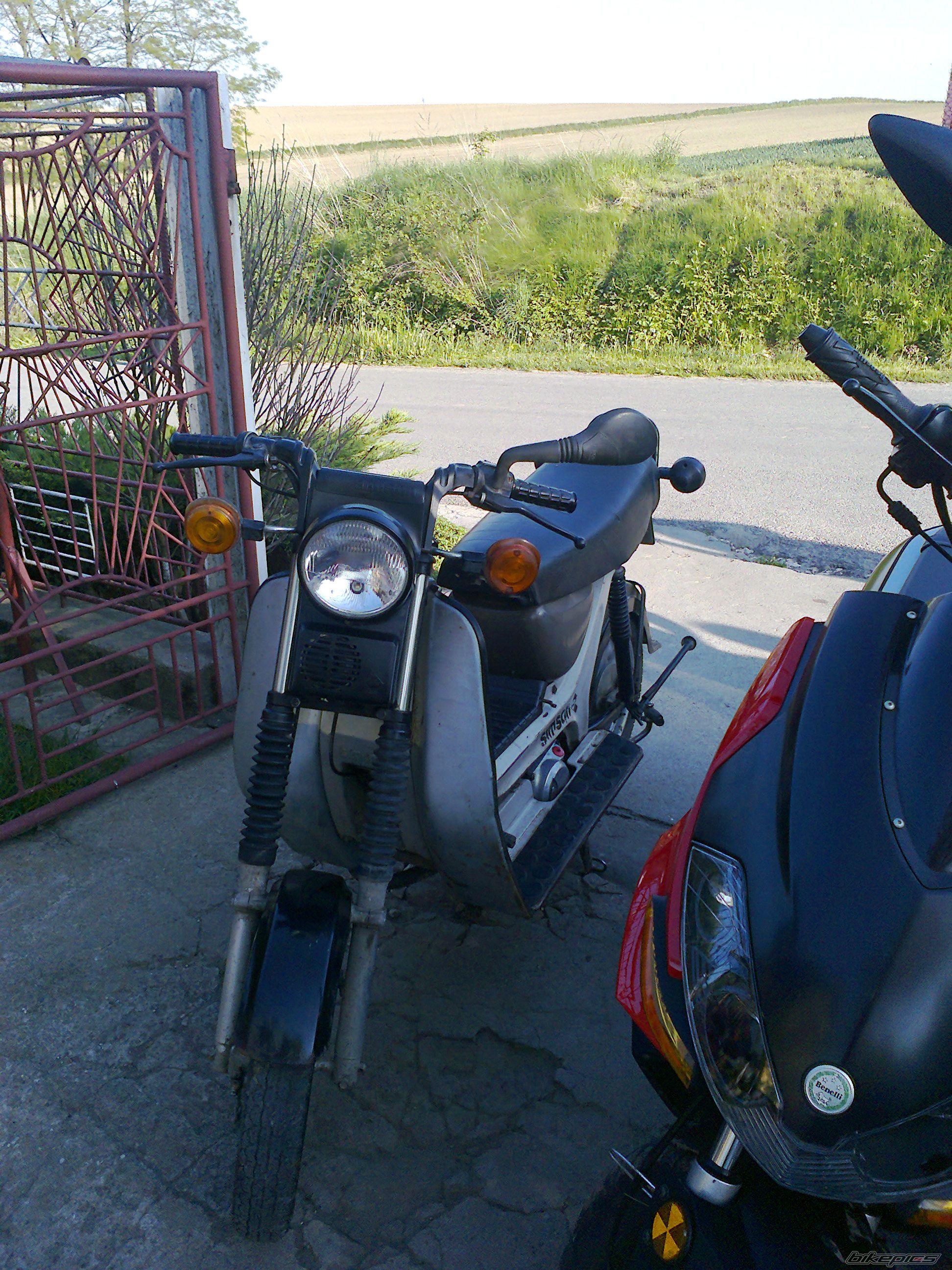 Photo 2404355
