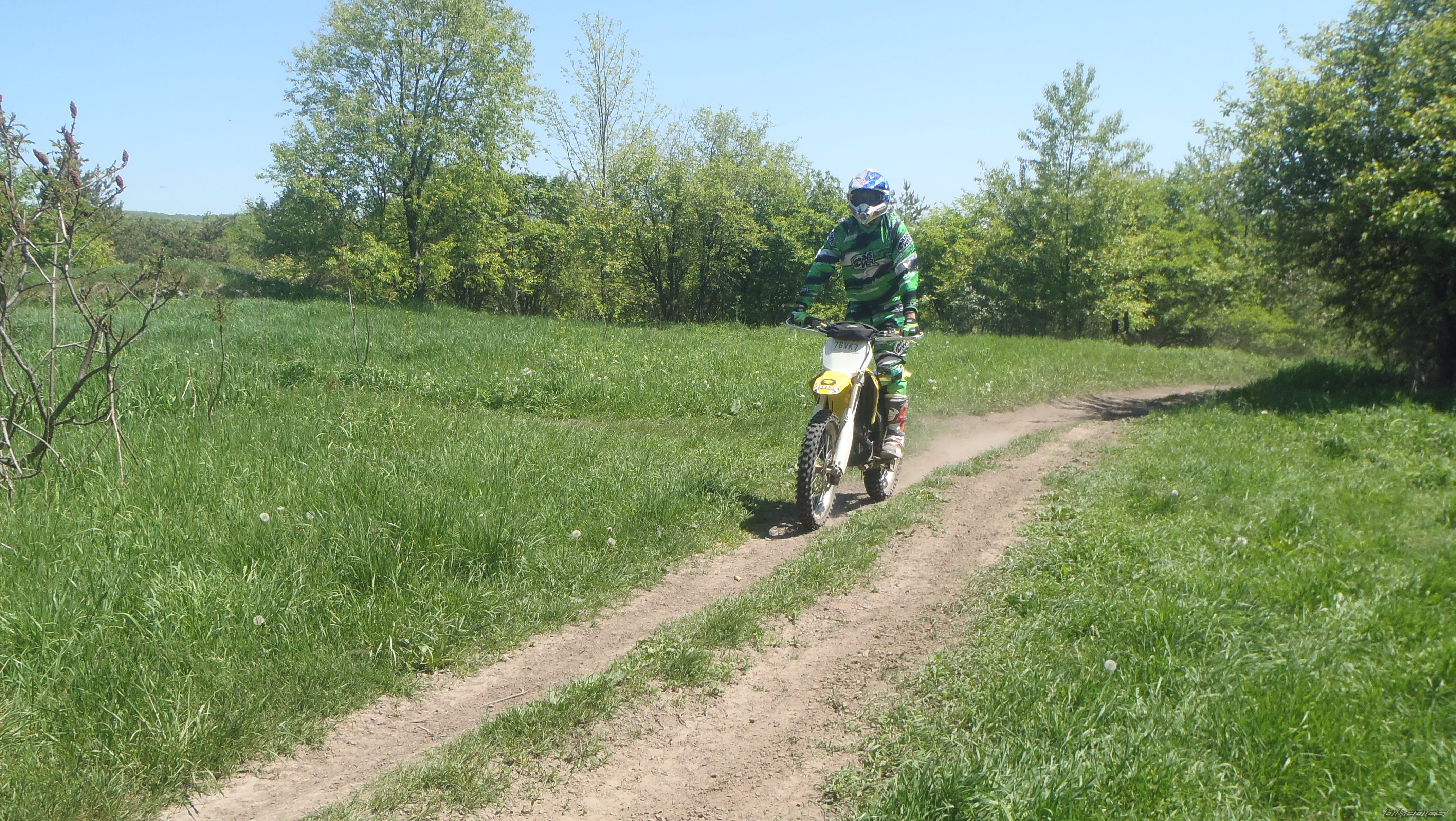 Photo 2404462