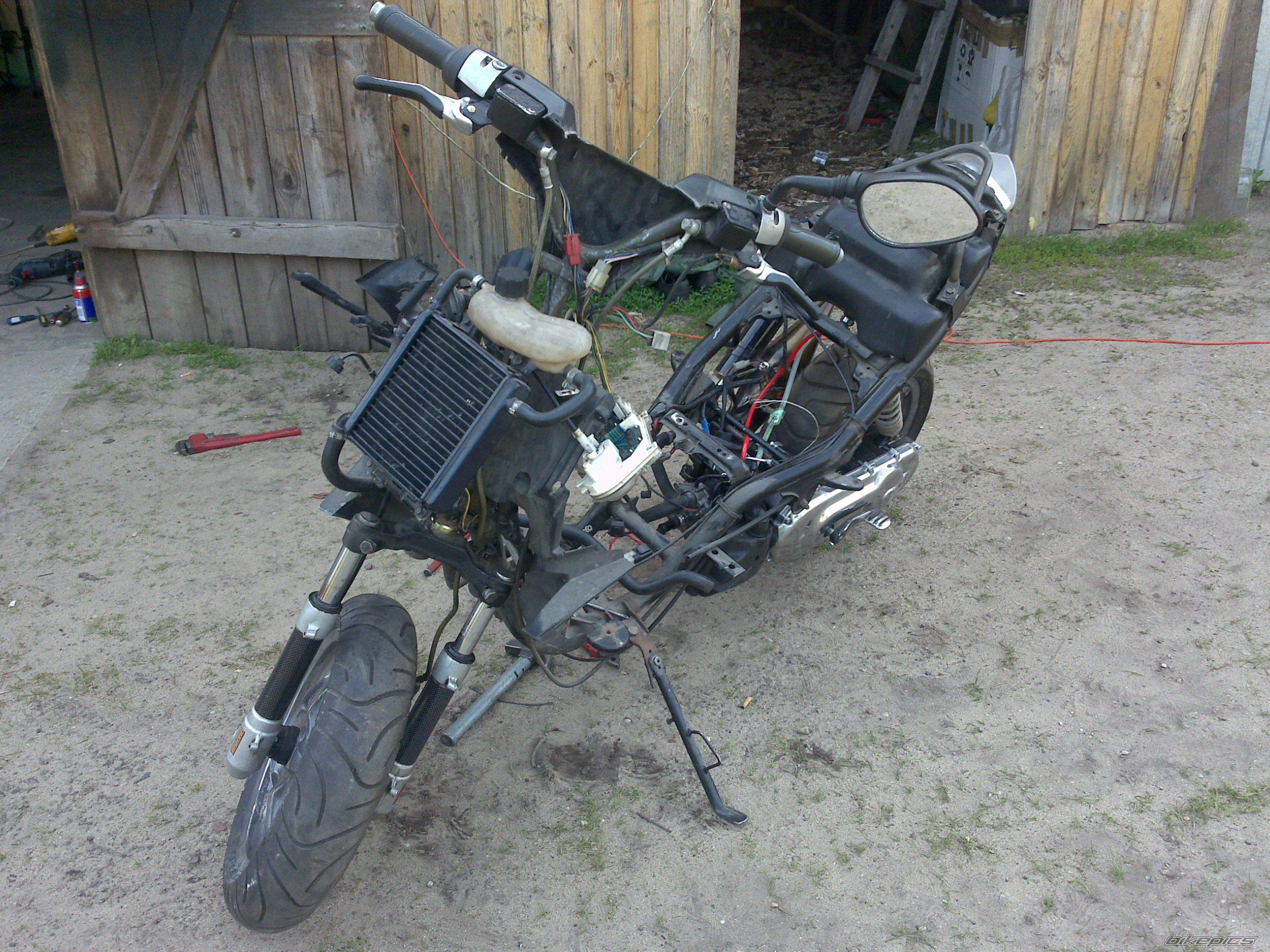Photo 2404641