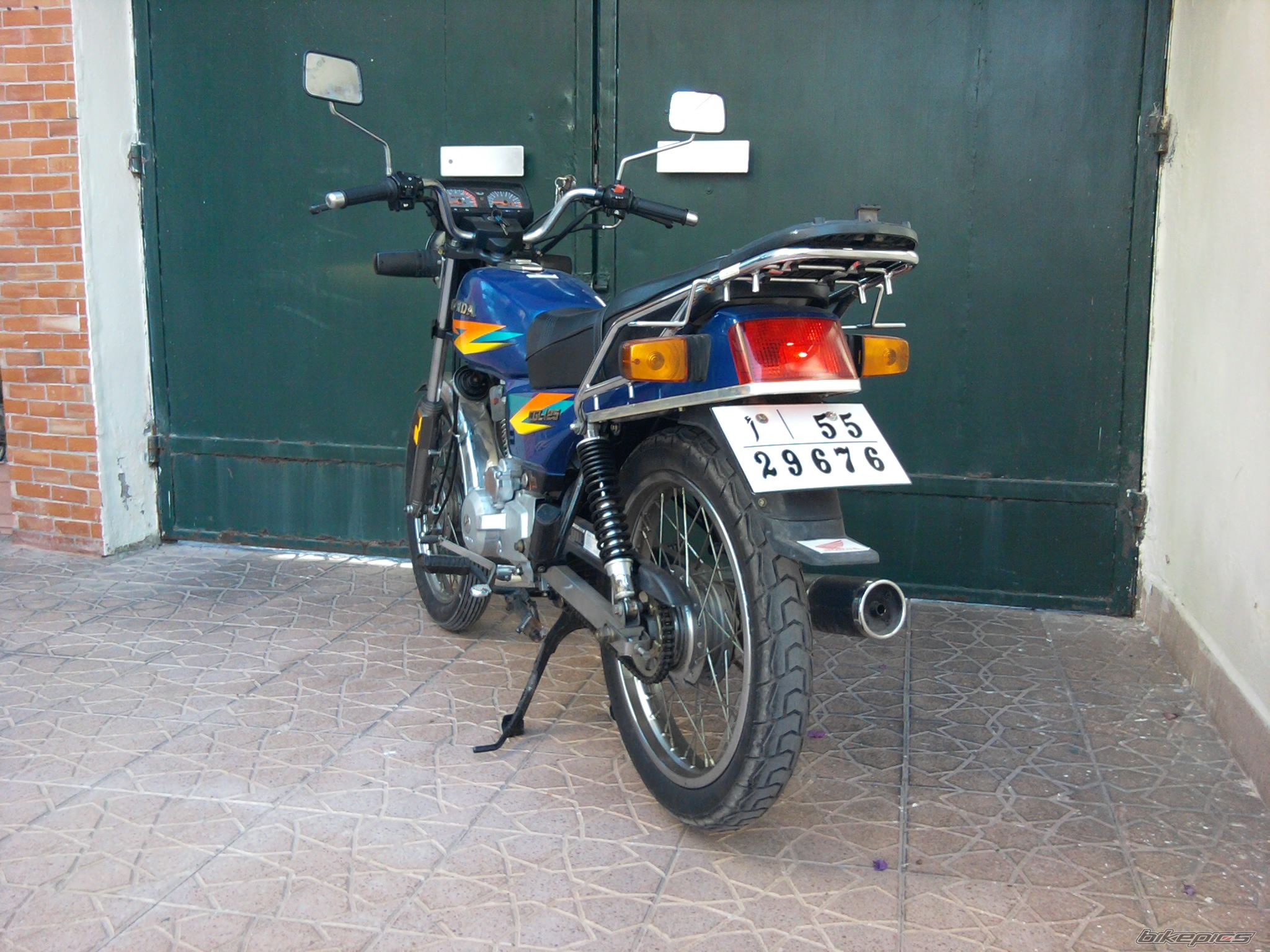 Photo 2404695