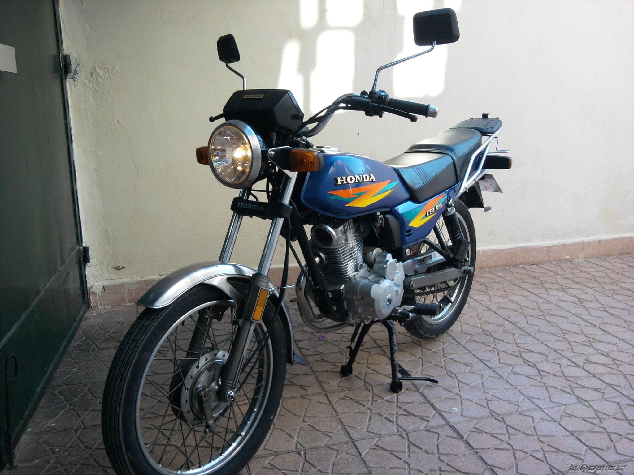 Photo 2404700
