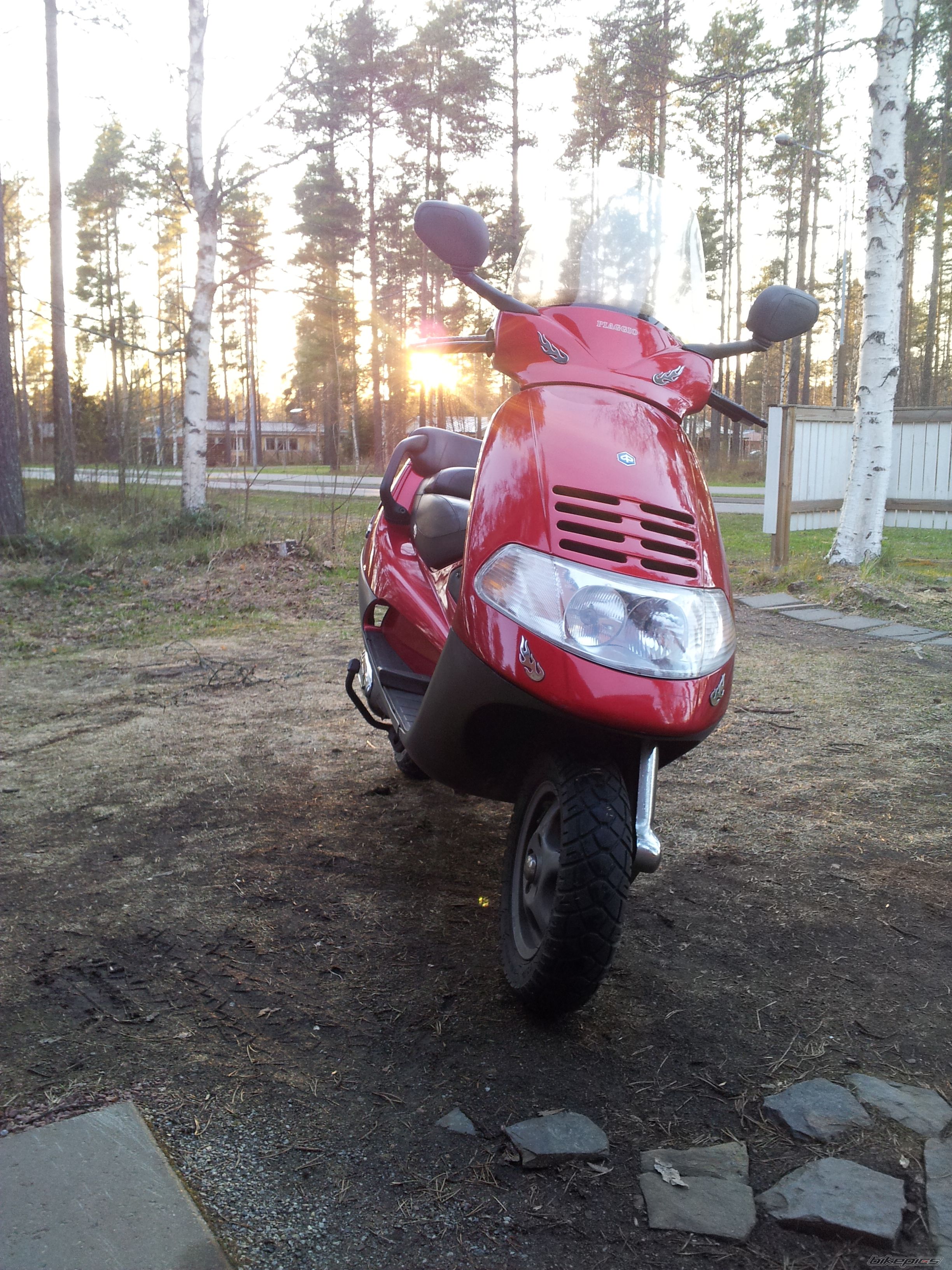 Photo 2404849