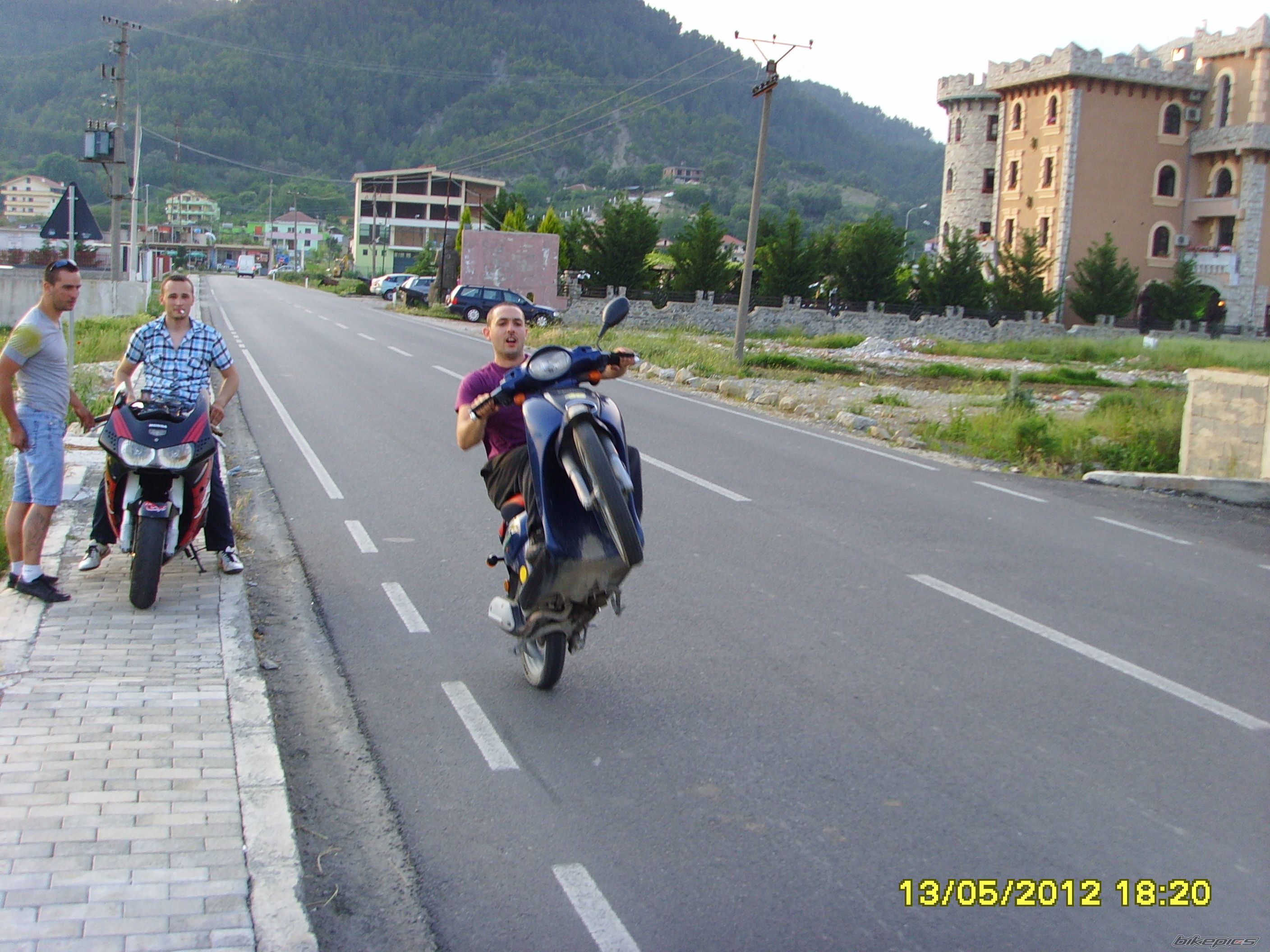 Photo 2404924