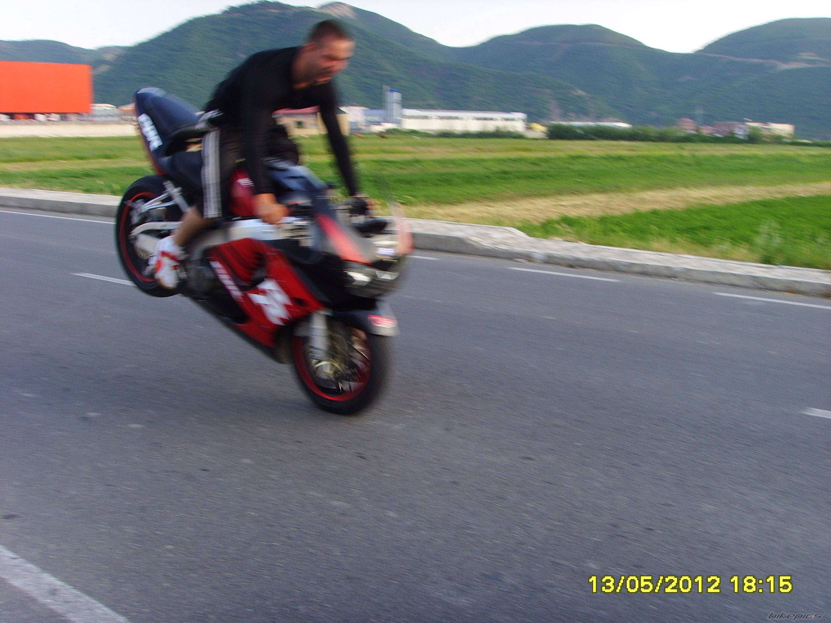 Photo 2404939