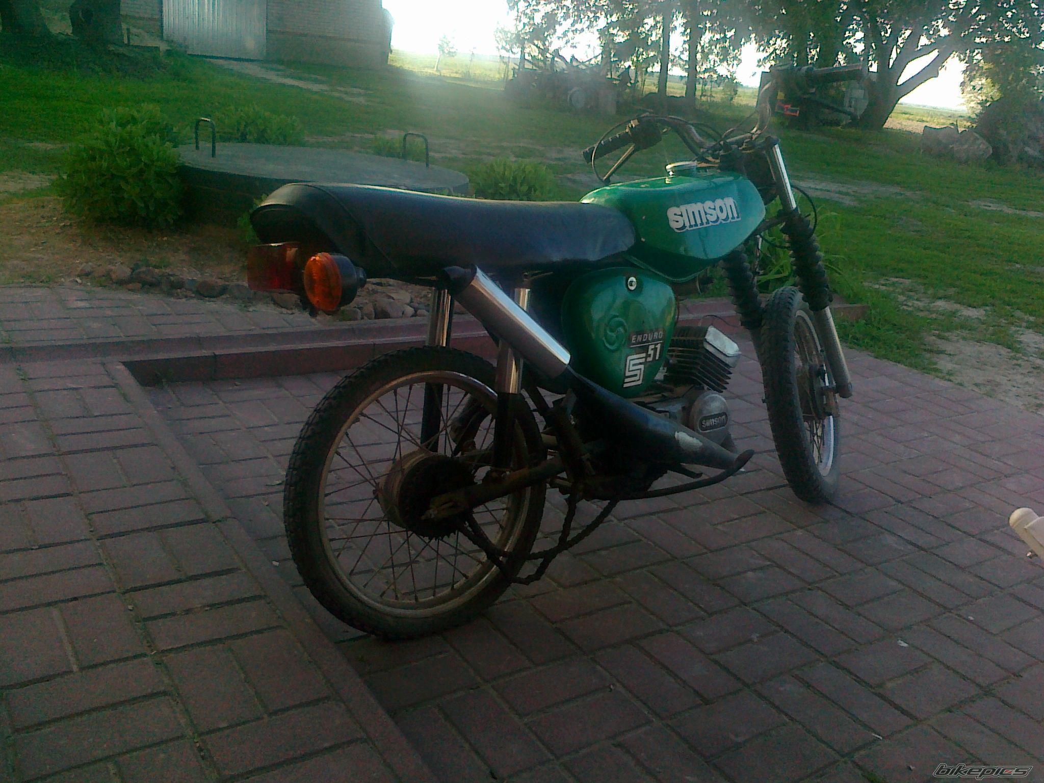 Photo 2404968