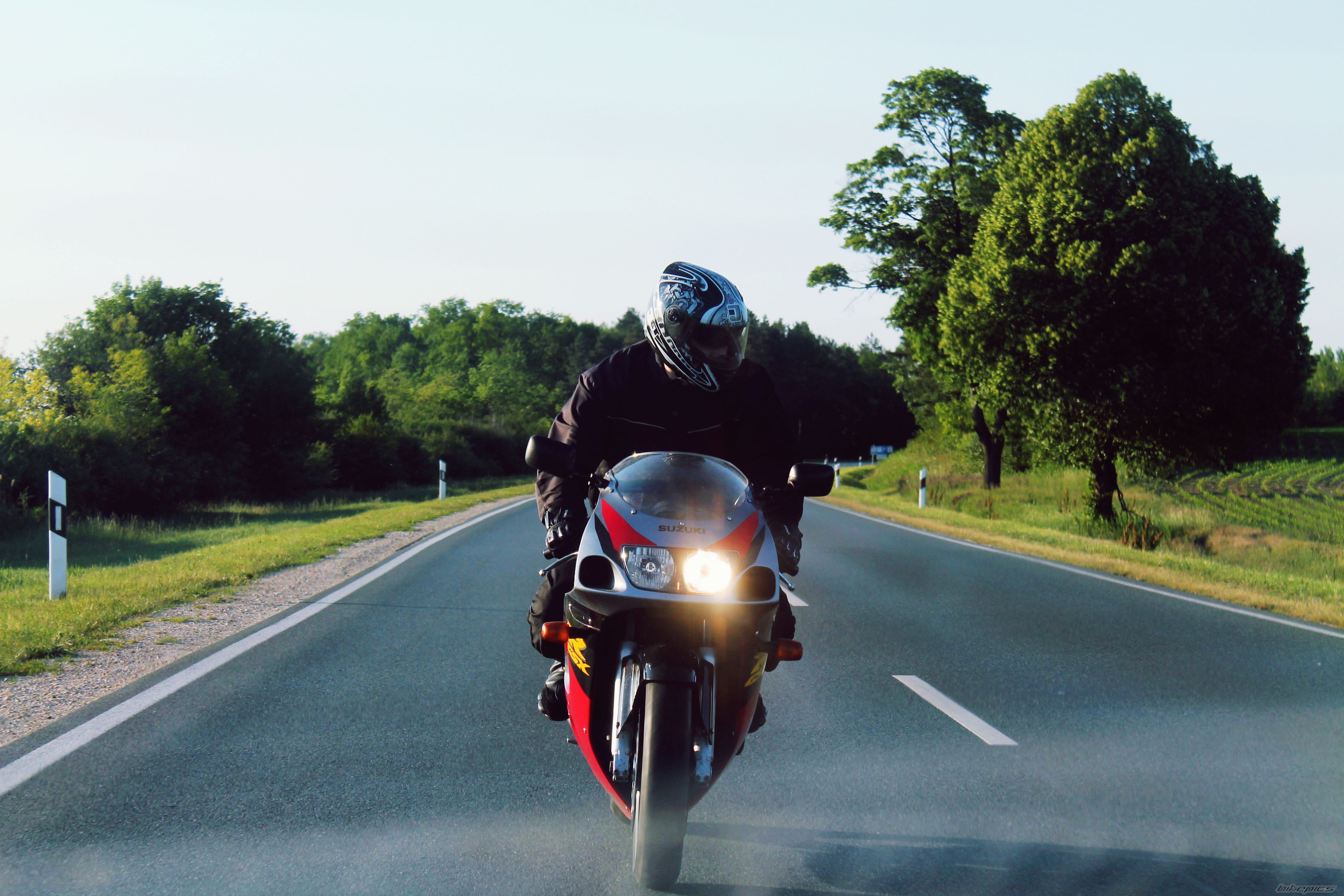 Bike Photo 2405096