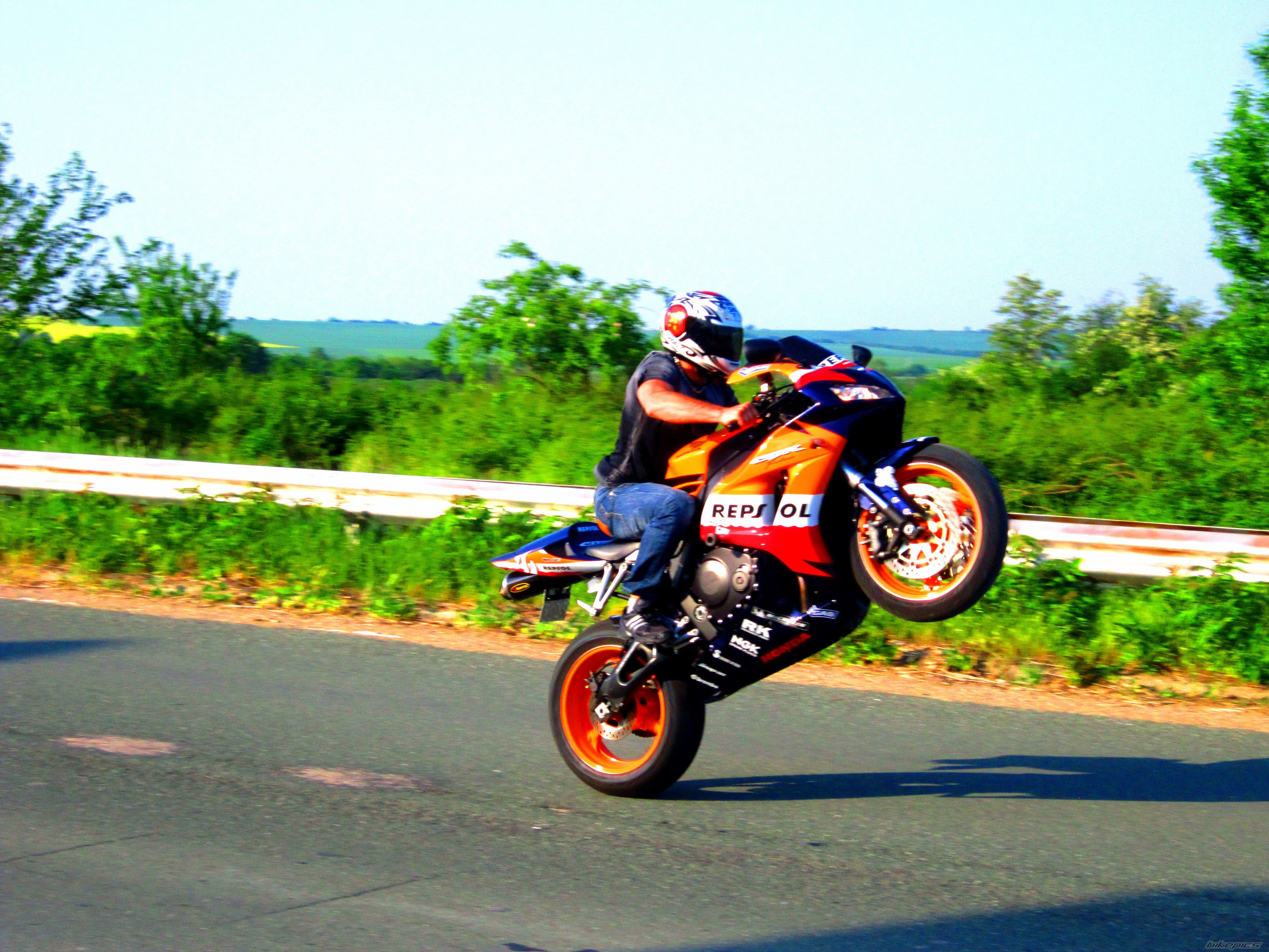 Bike Photo 2405257