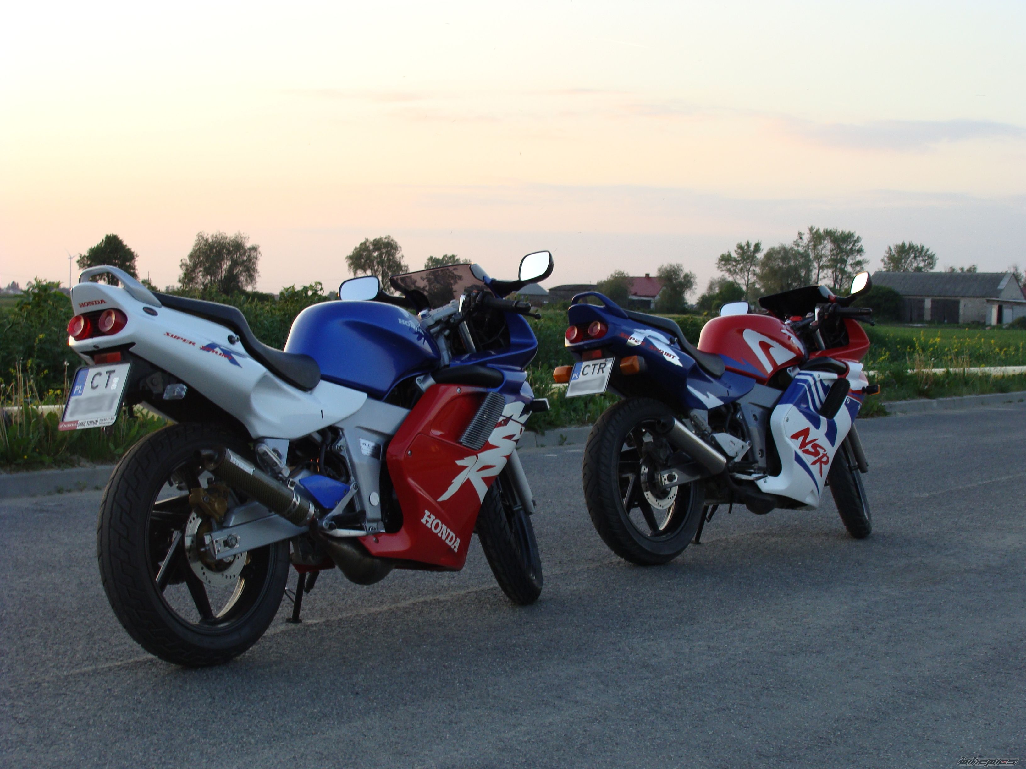 Photo 2405490