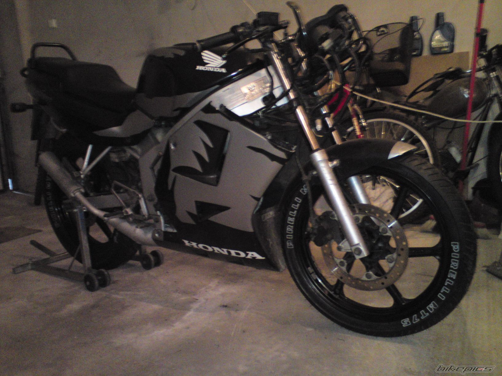 Photo 2405599