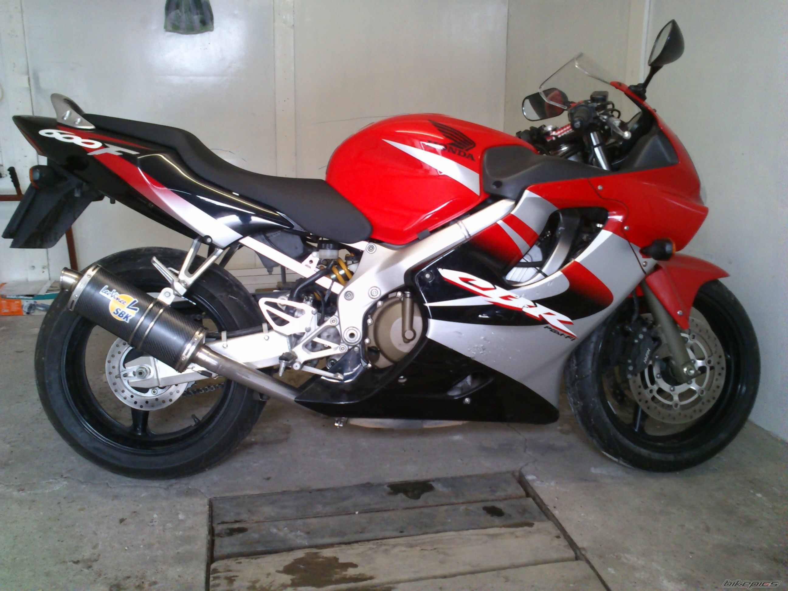 Photo 2405812