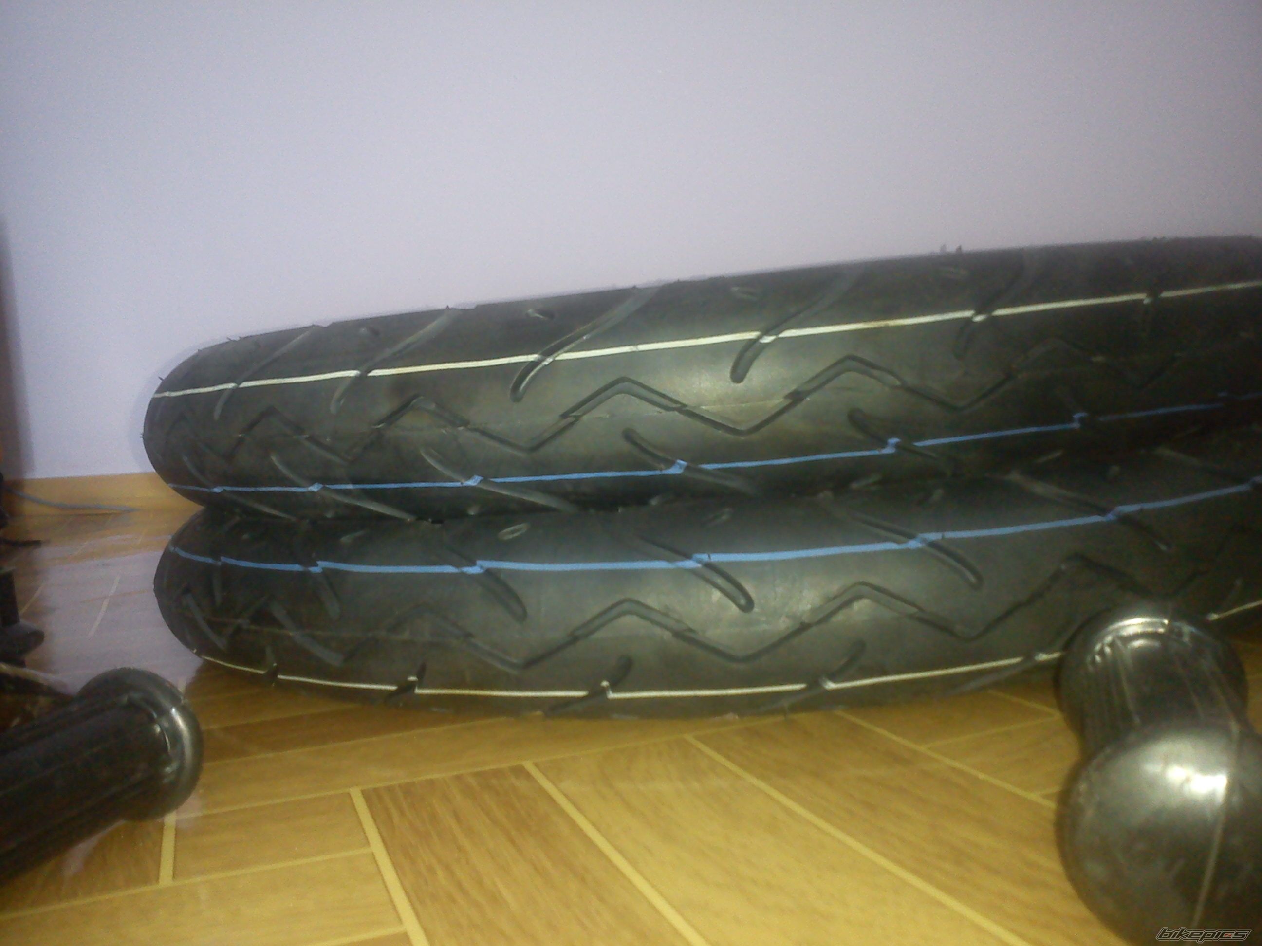 Photo 2405879