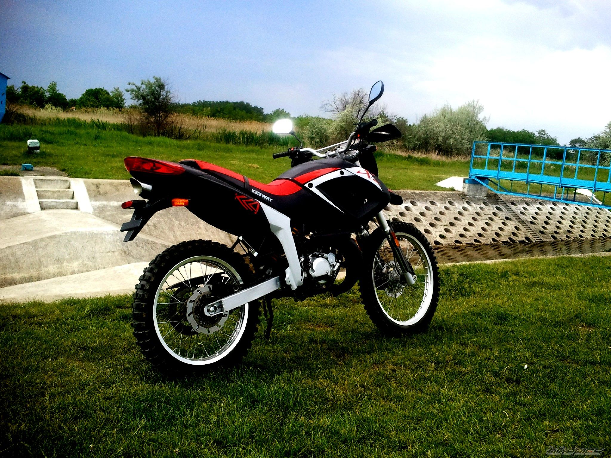 Photo 2406924