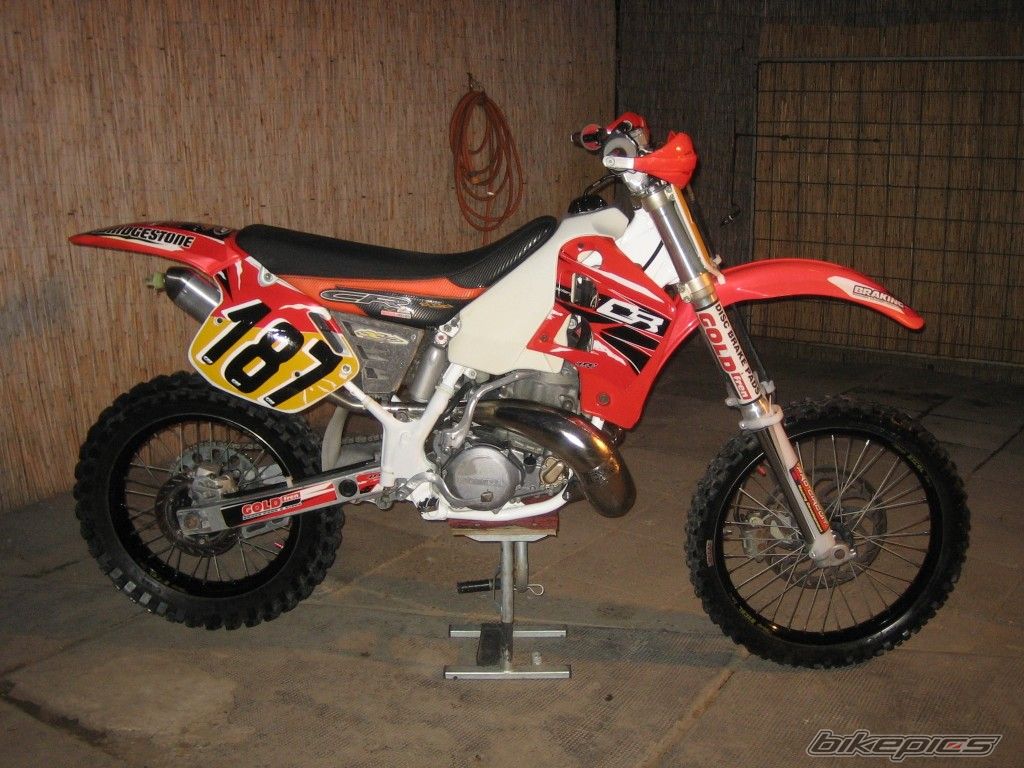 Photo 2407431