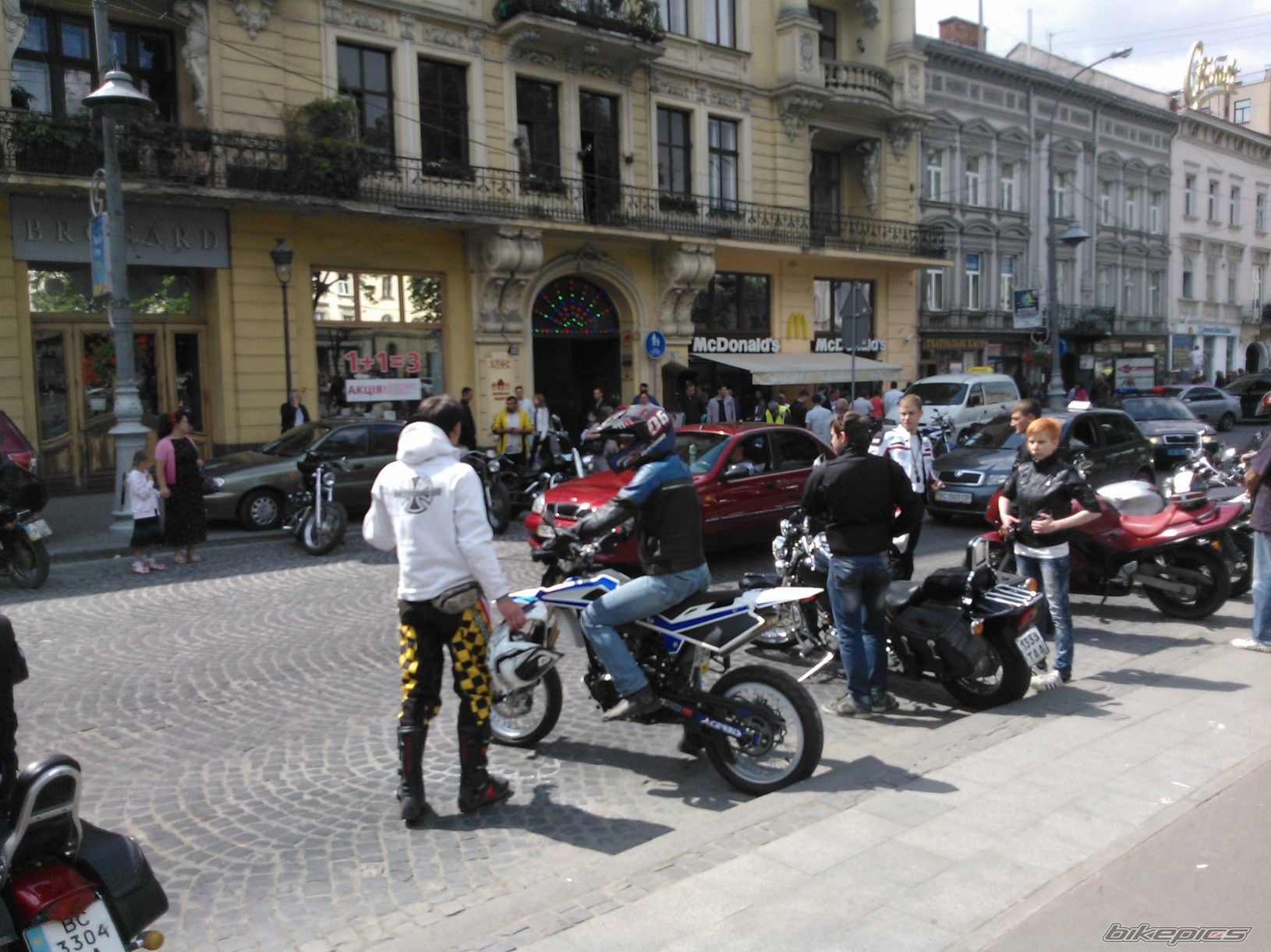 Photo 2407442