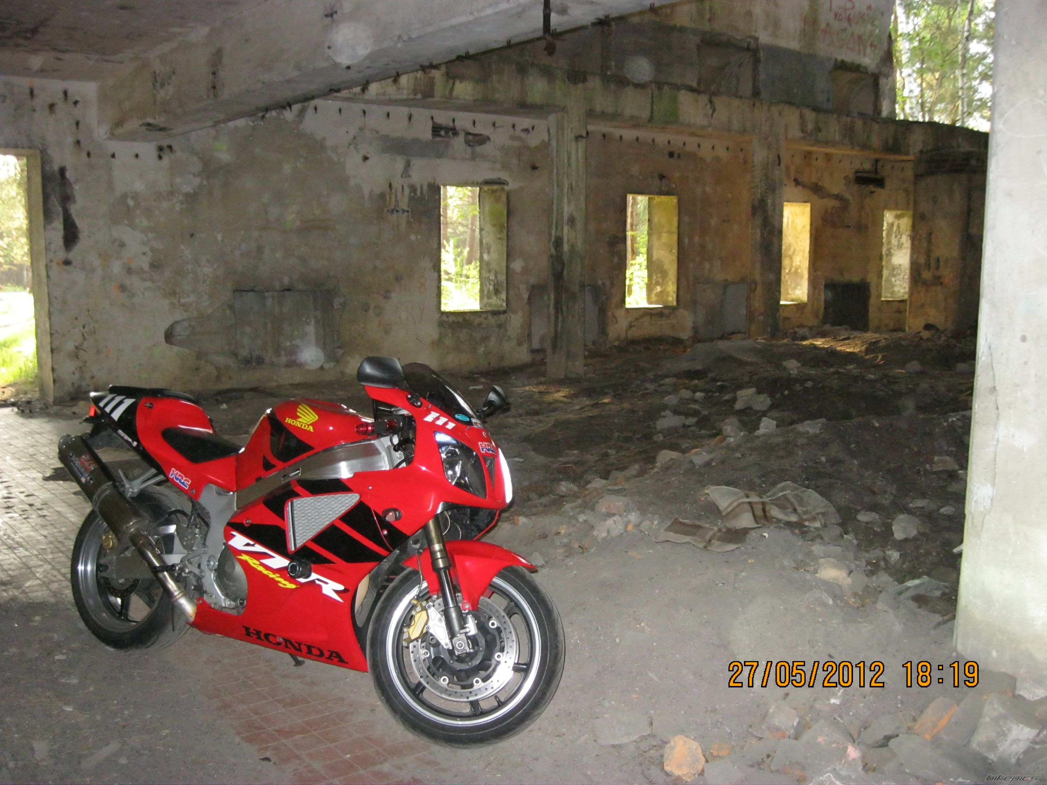 Photo 2407443