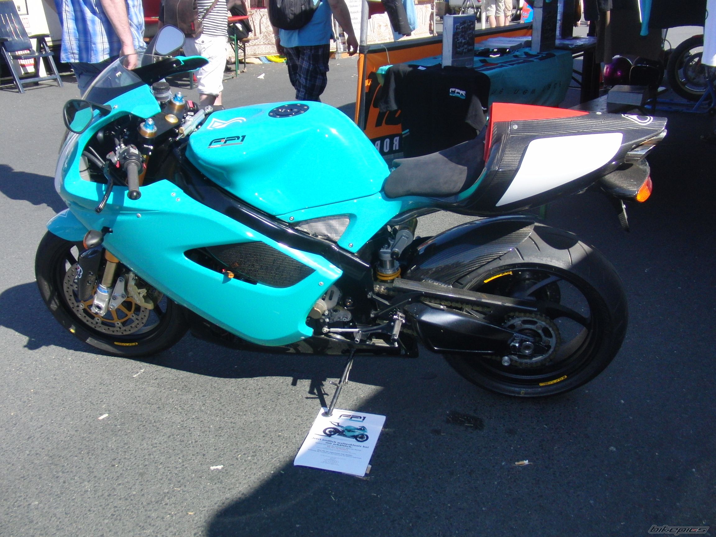Photo 2407851