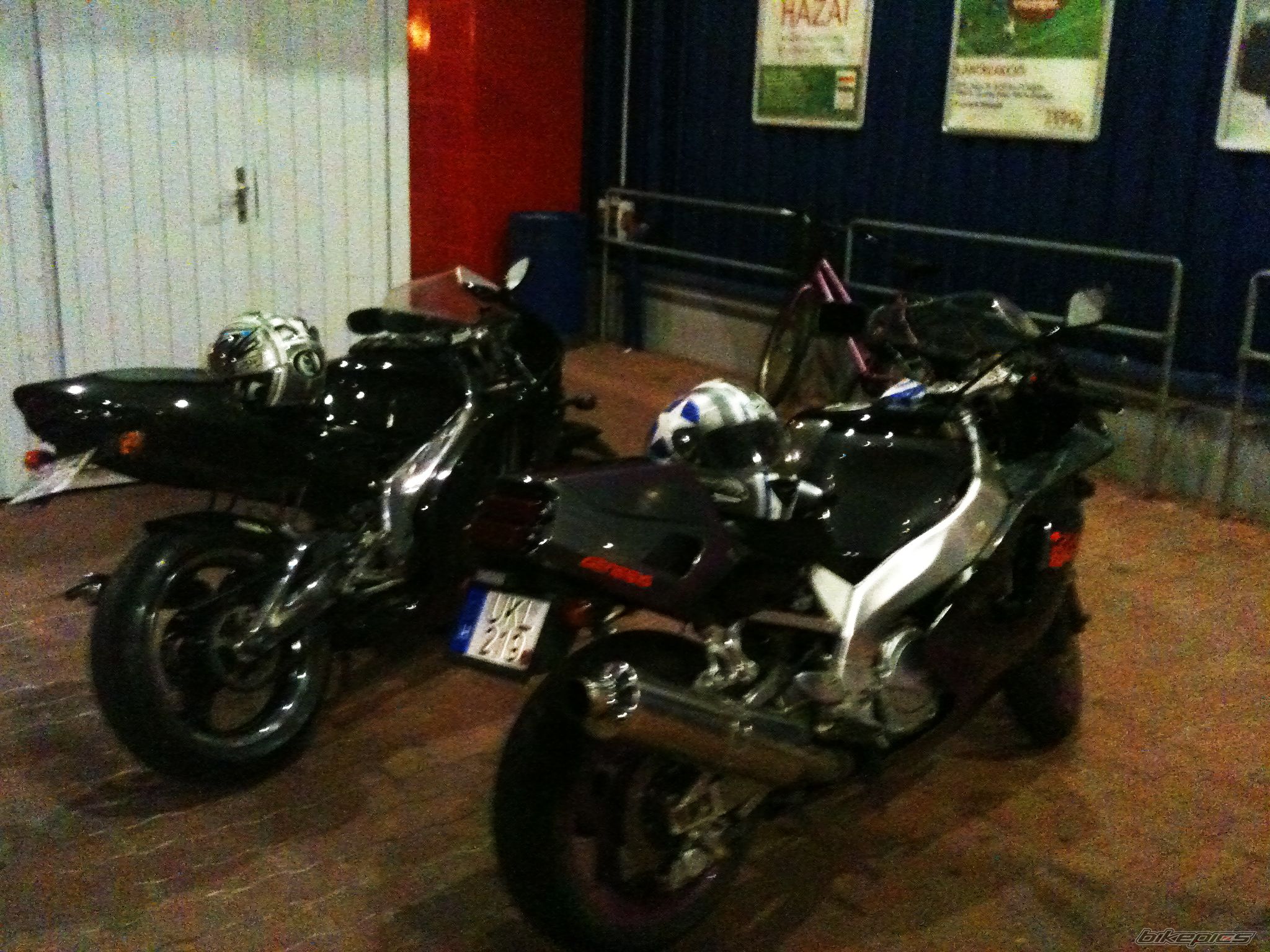 Photo 2408354