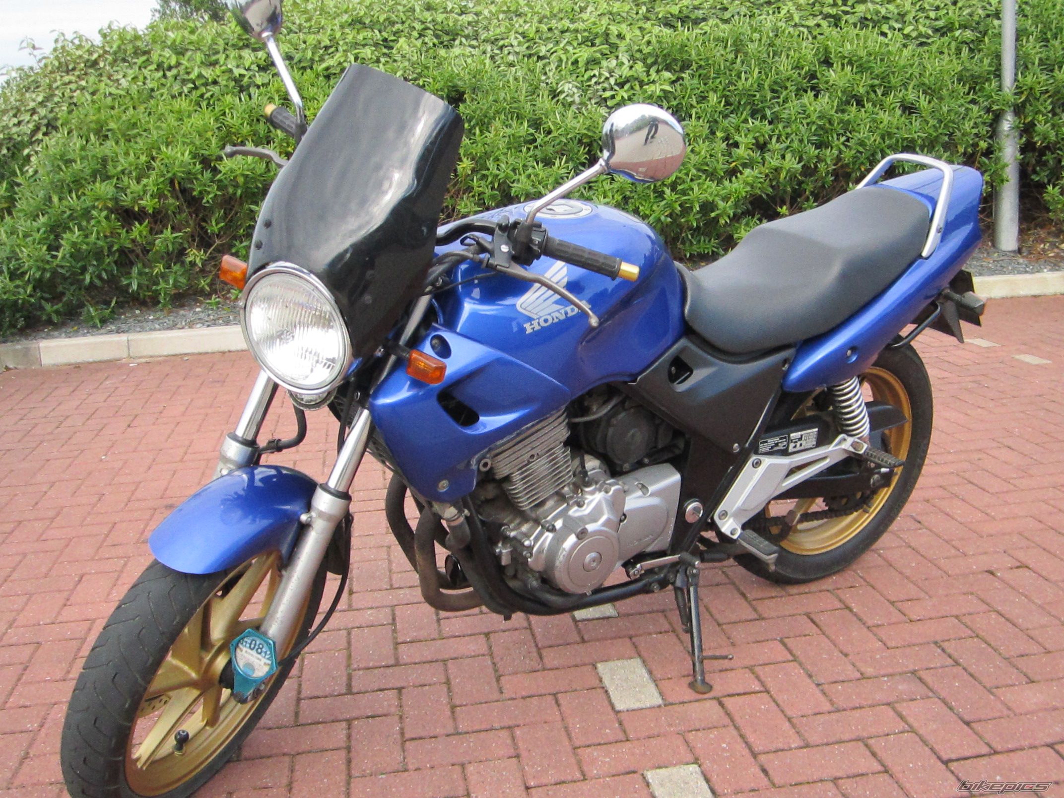 Photo 2408733