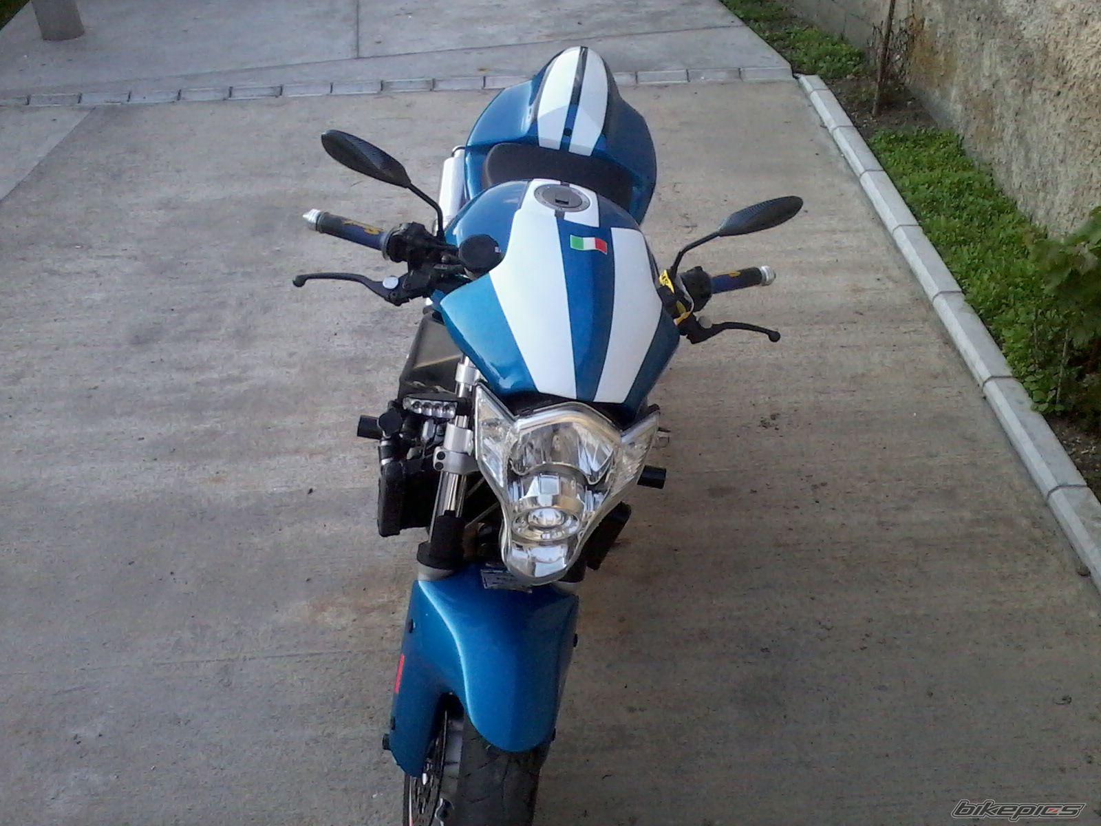 Photo 2408754
