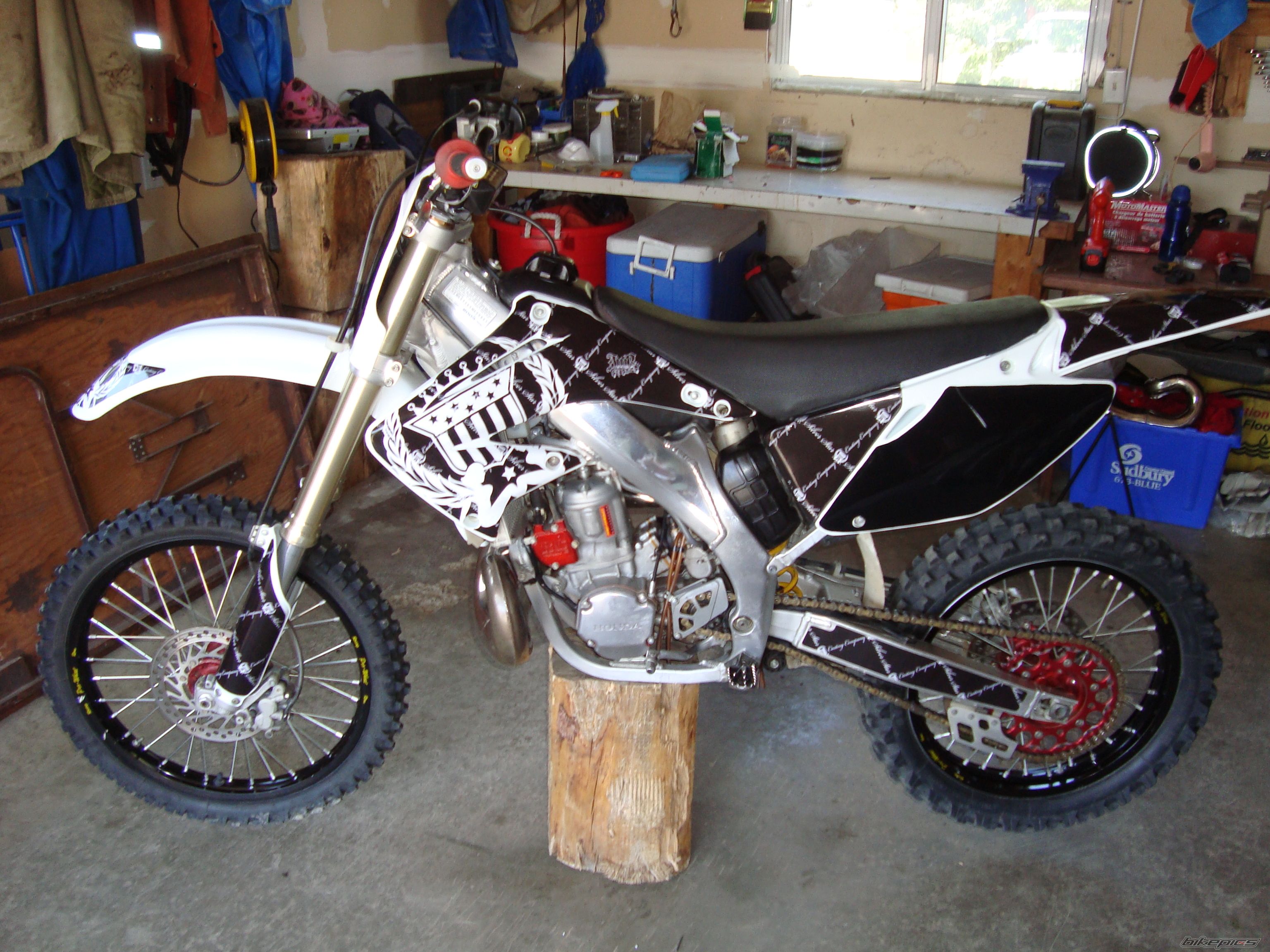 Photo 2408899