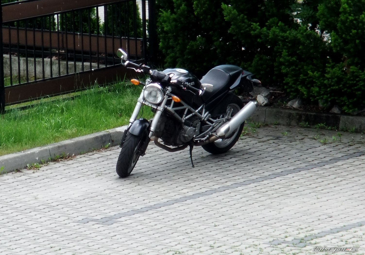 Photo 2409651