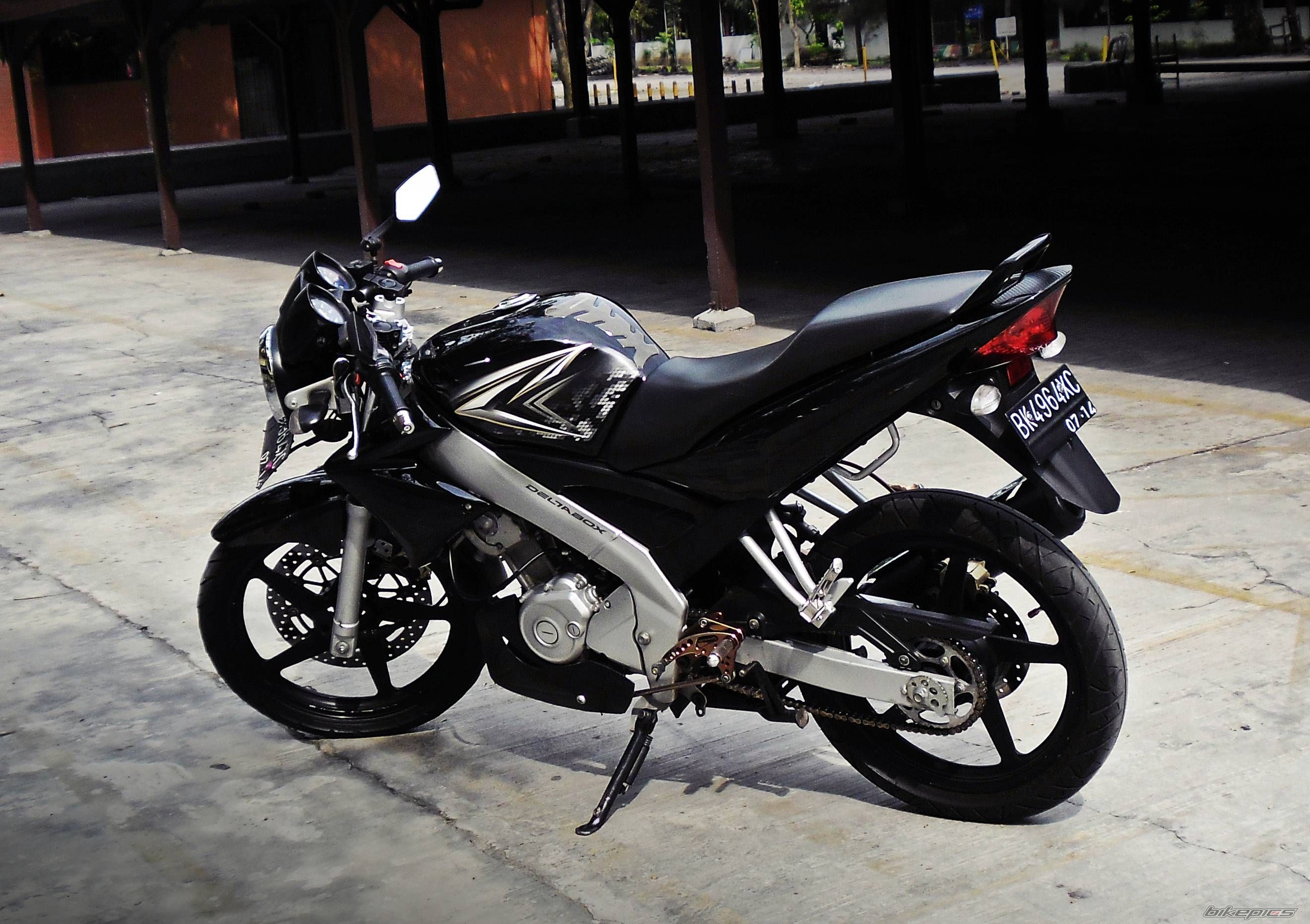 Photo 2409687