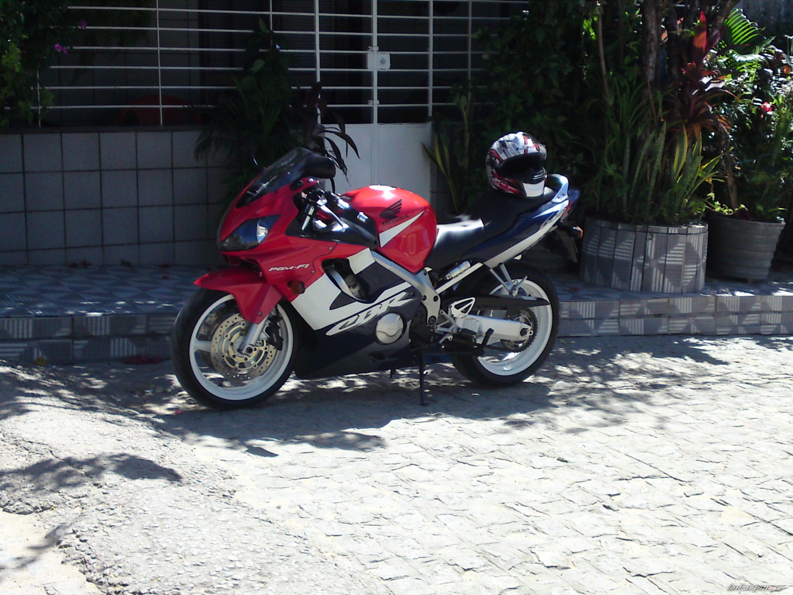 Photo 2409714