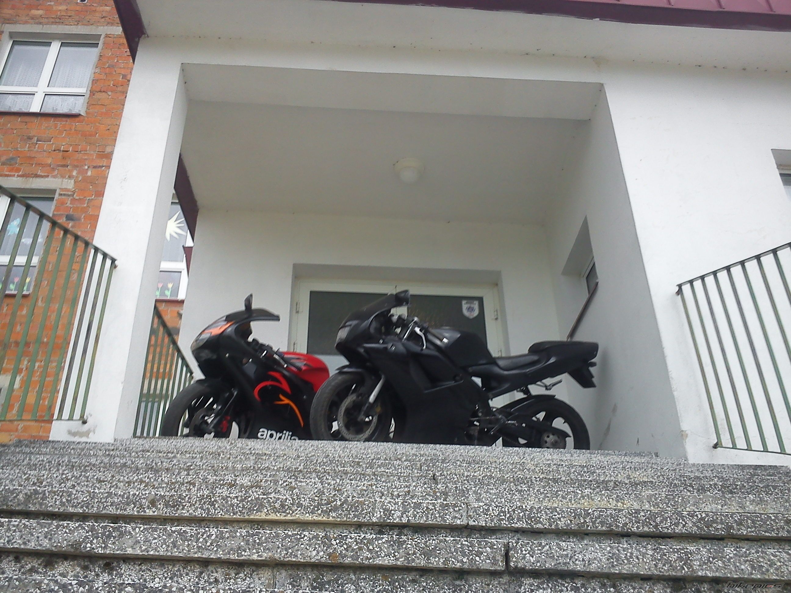Photo 2410211