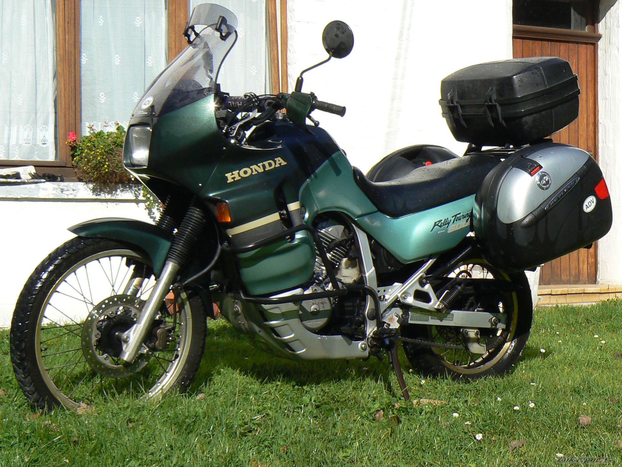 Photo 2410243