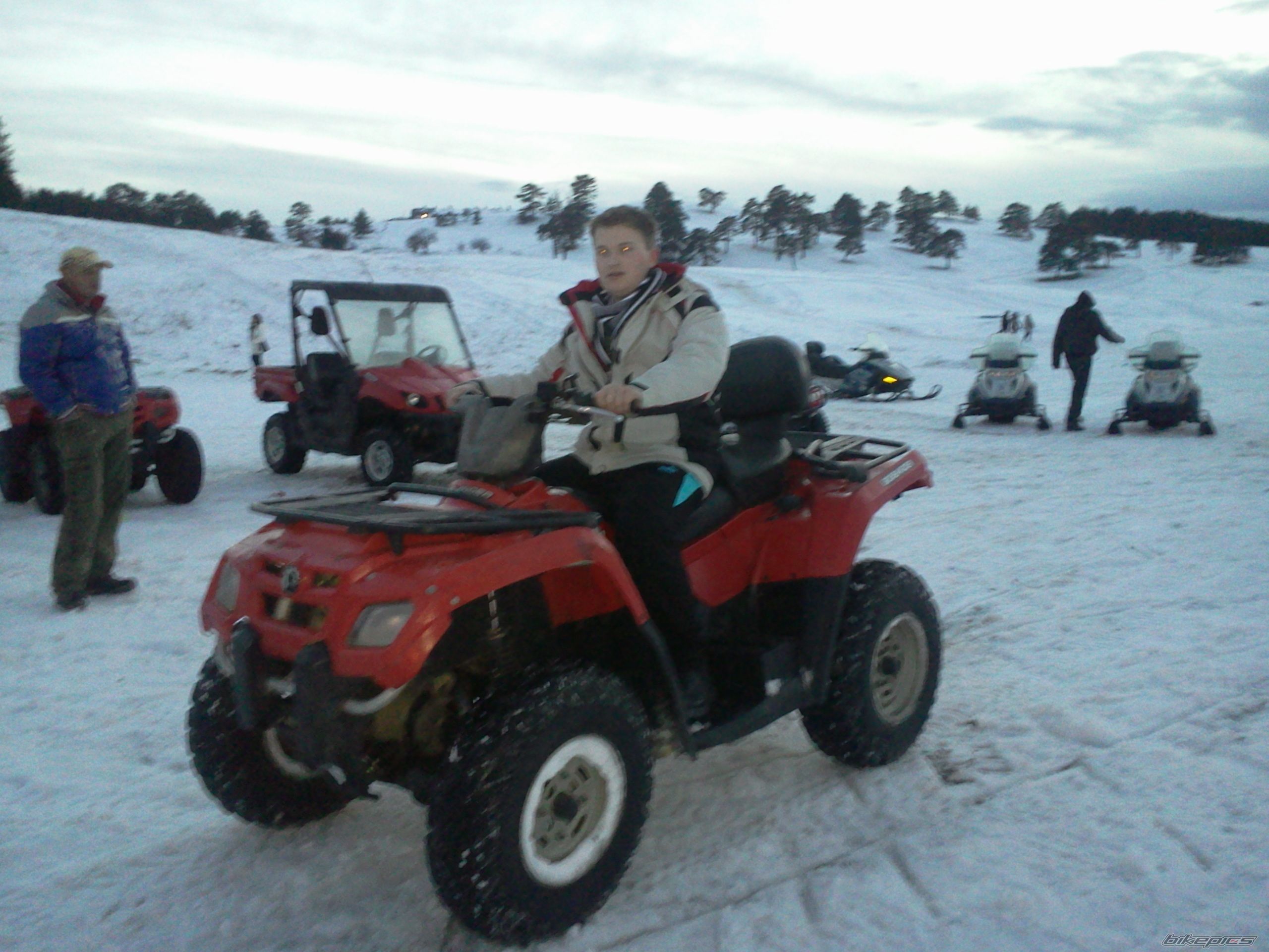 Photo 2410435