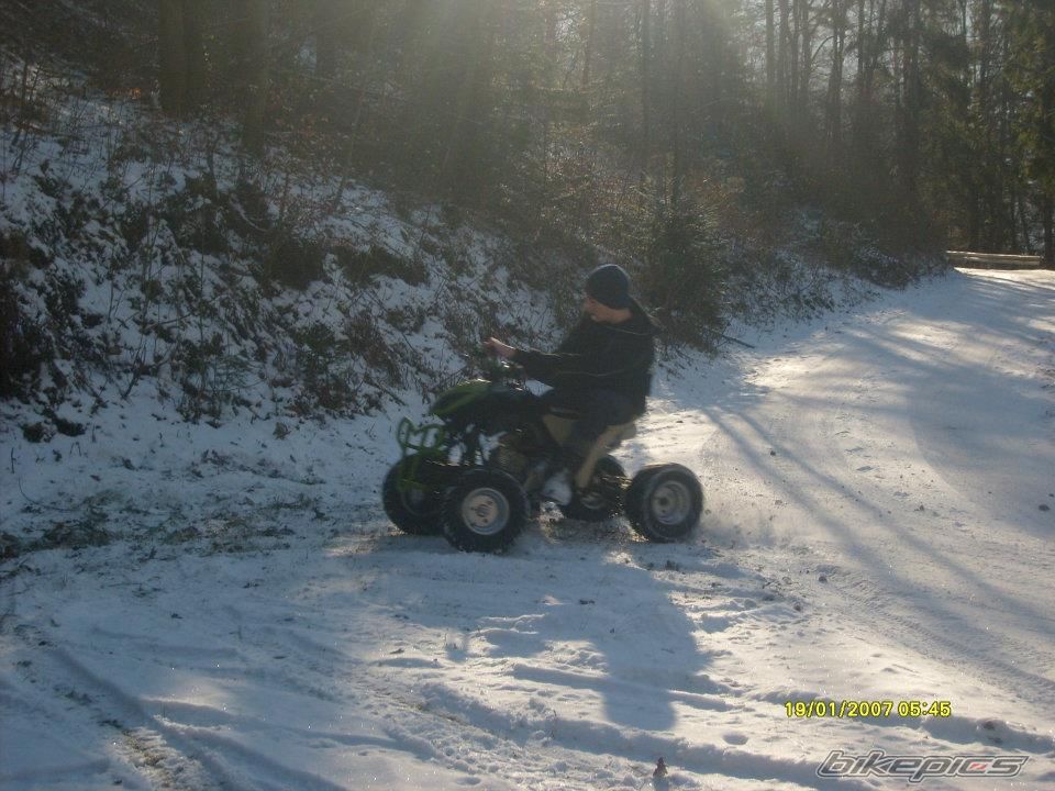 Photo 2410491
