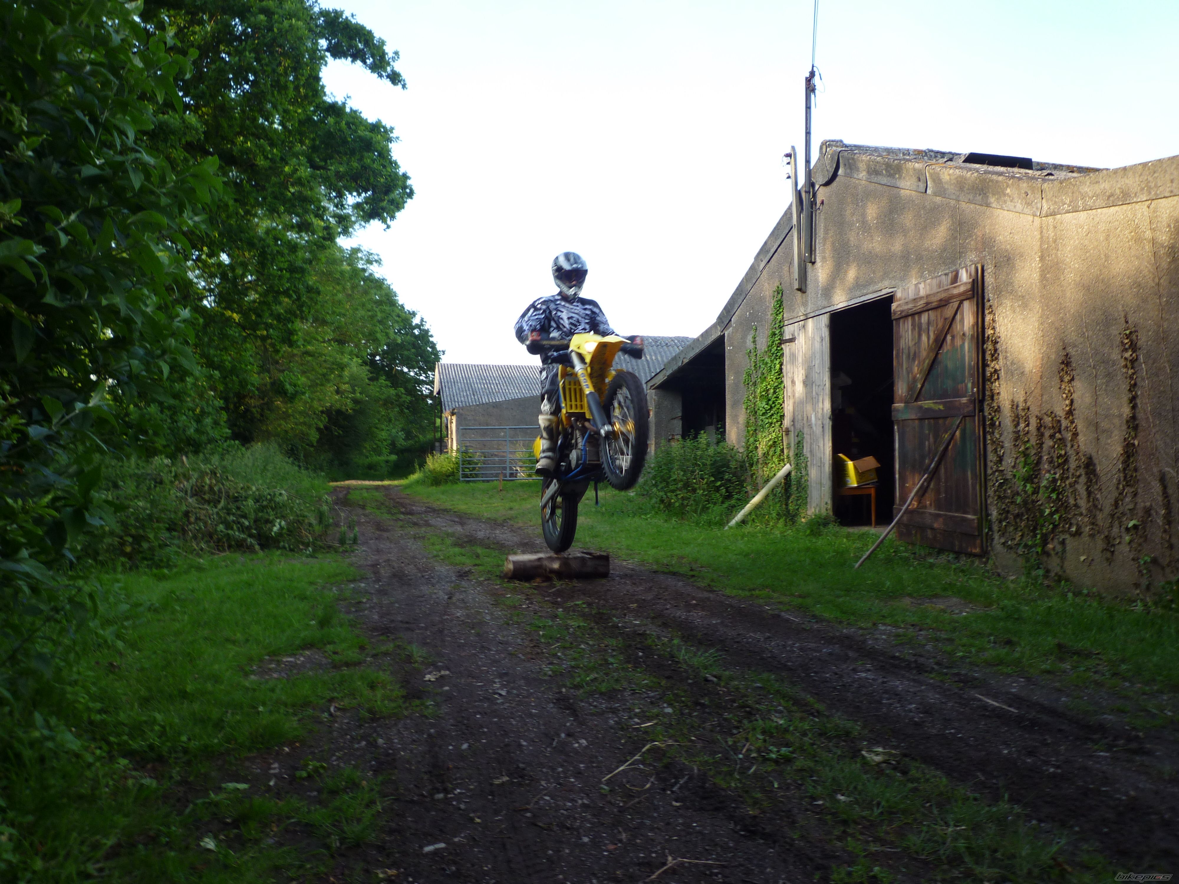Photo 2410894