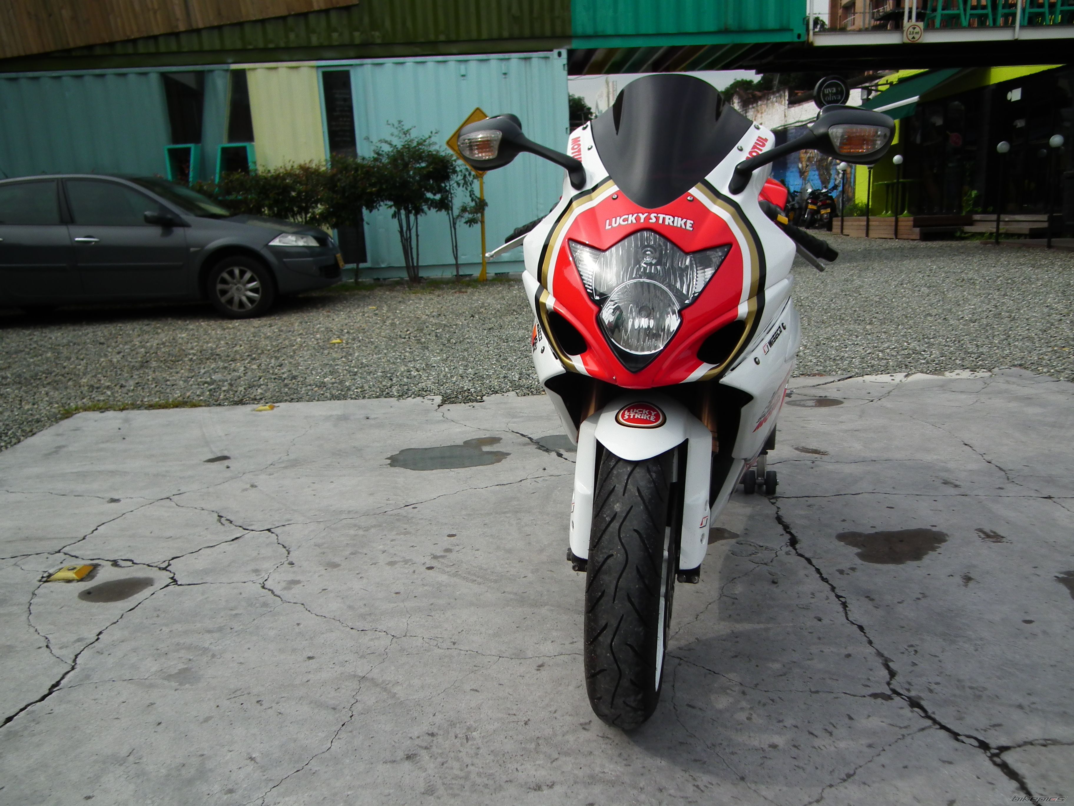 Photo 2411443