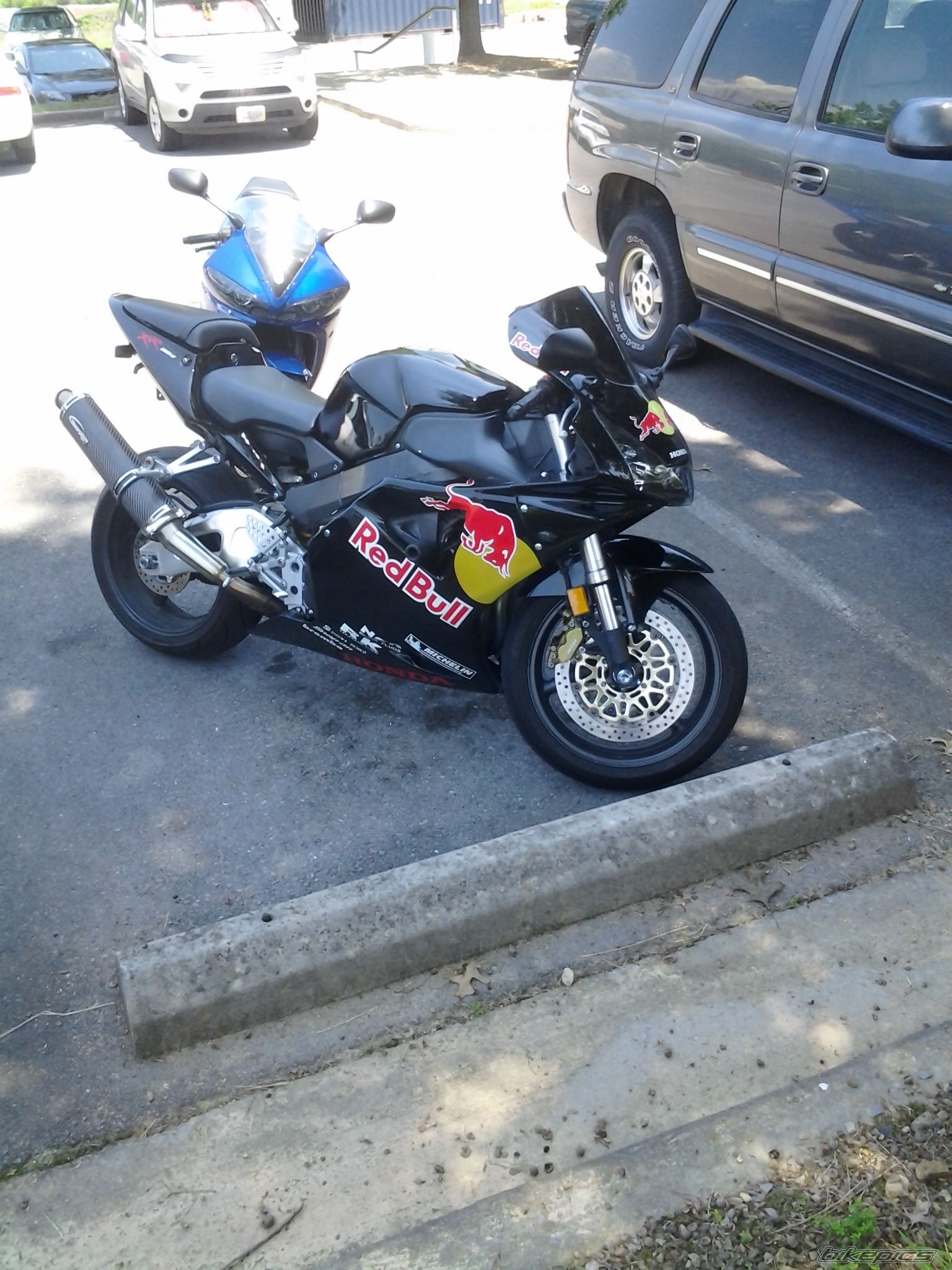 Photo 2411457